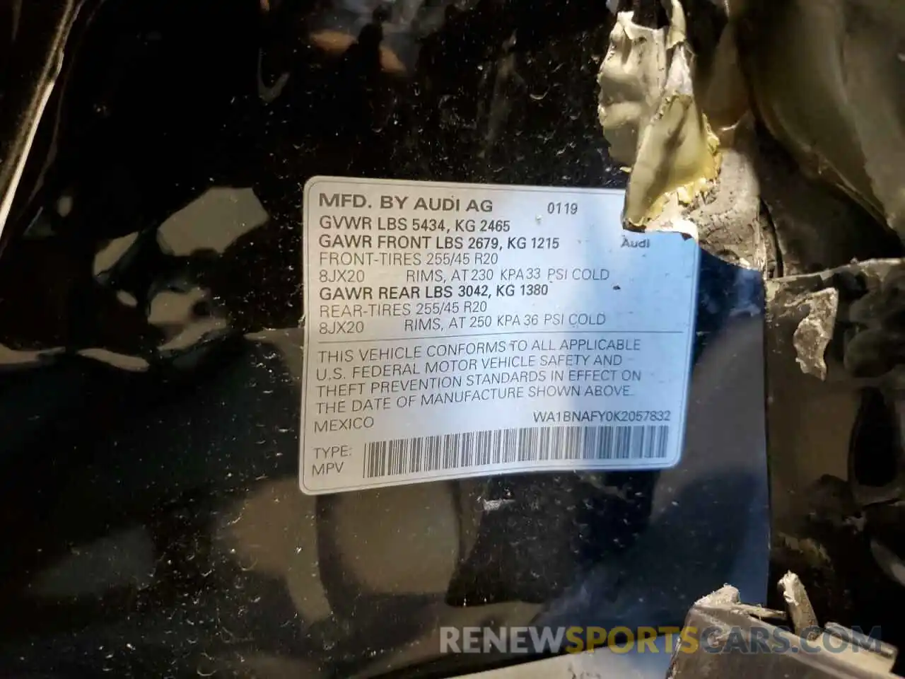 10 Photograph of a damaged car WA1BNAFY0K2057832 AUDI Q5 2019