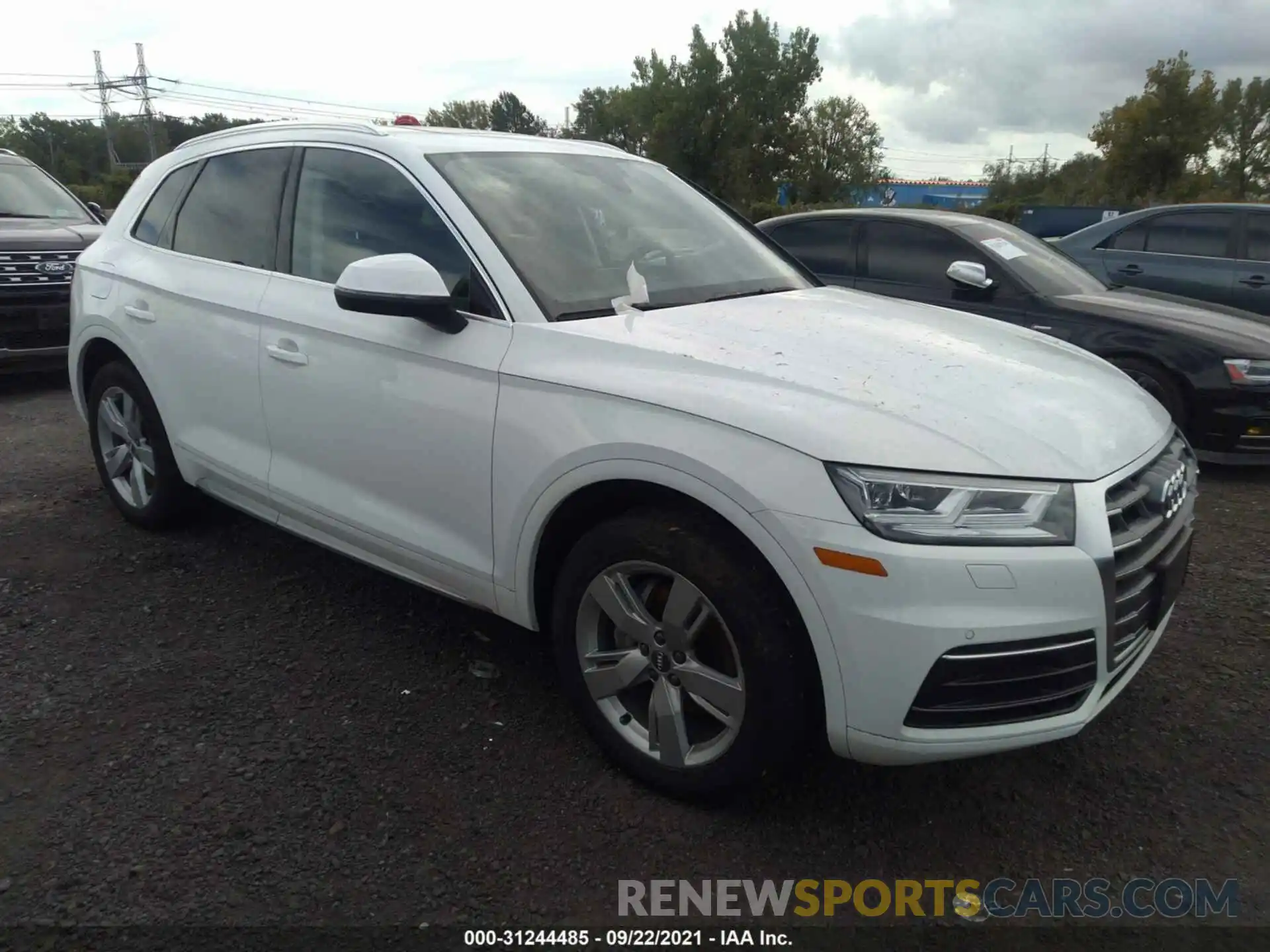 1 Photograph of a damaged car WA1BNAFY0K2069592 AUDI Q5 2019