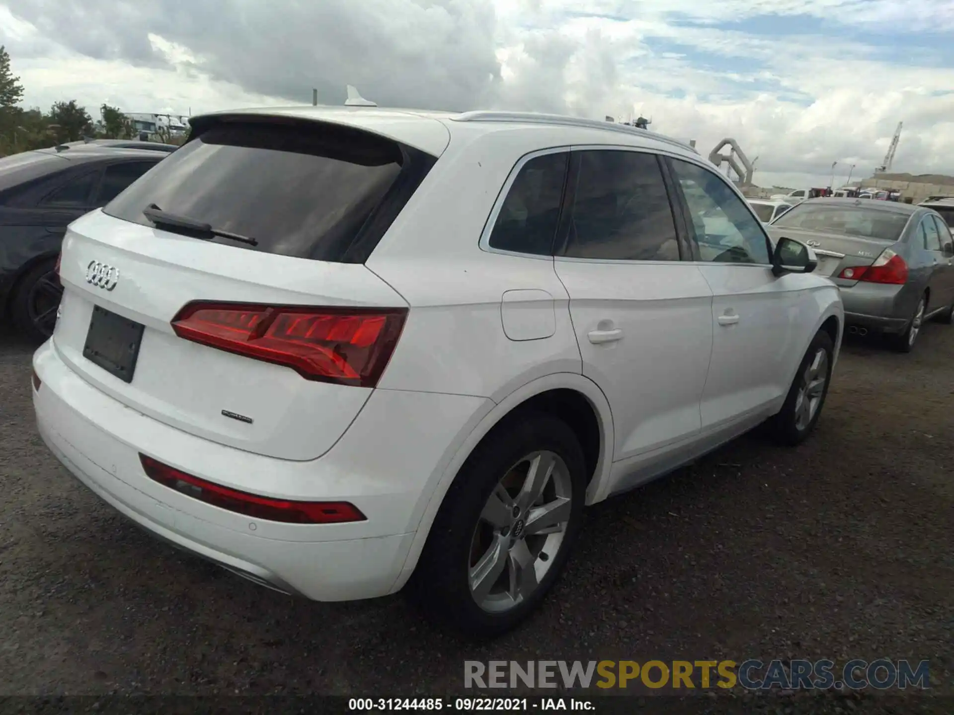 4 Фотография поврежденного автомобиля WA1BNAFY0K2069592 AUDI Q5 2019