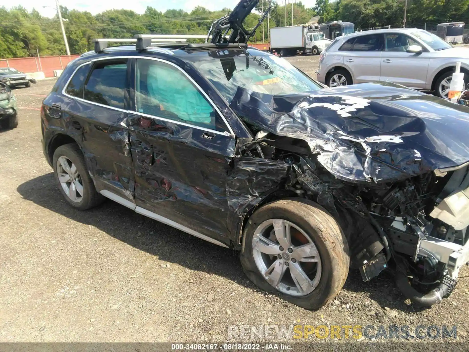 1 Photograph of a damaged car WA1BNAFY0K2071312 AUDI Q5 2019