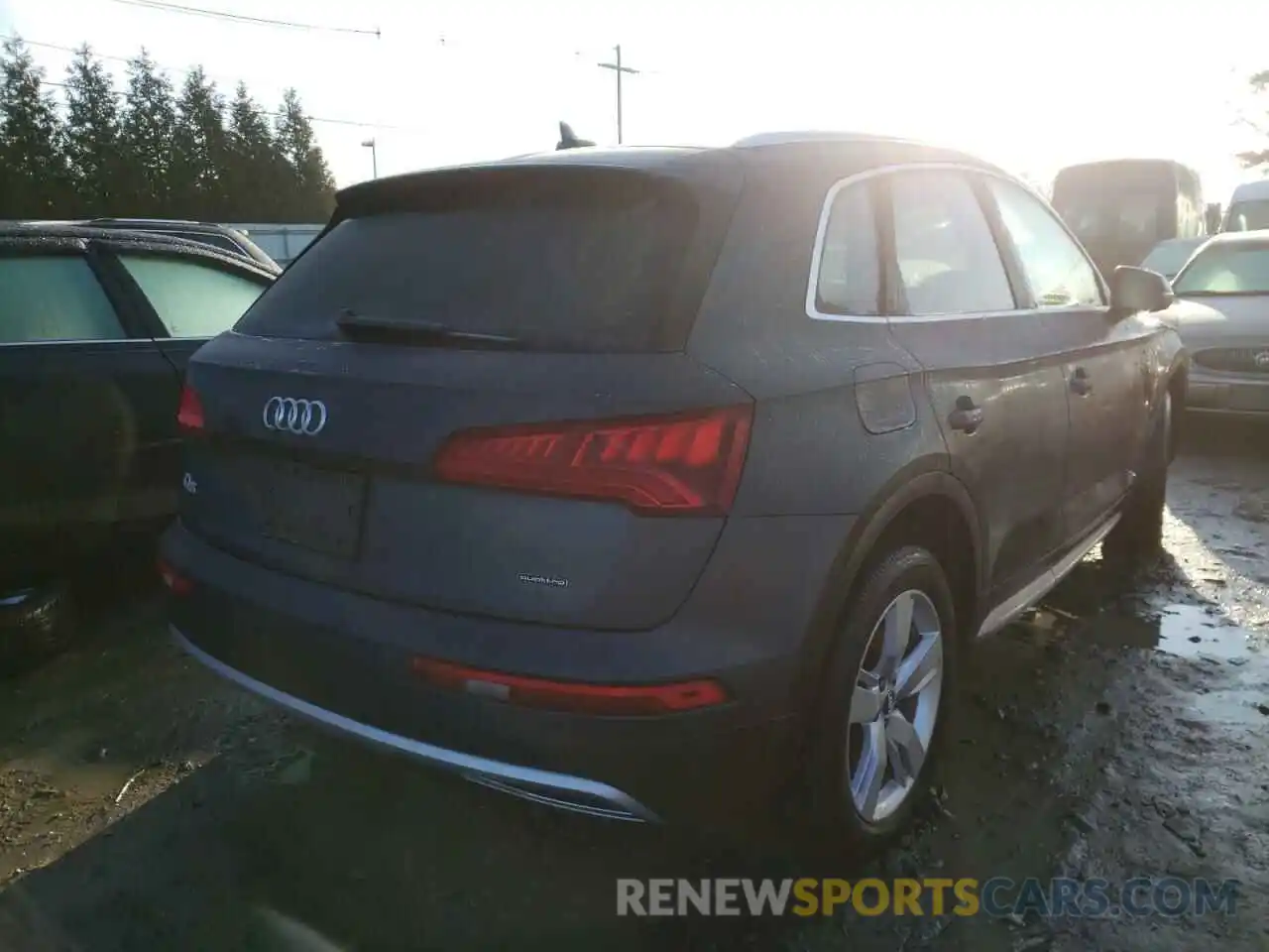 4 Фотография поврежденного автомобиля WA1BNAFY0K2078955 AUDI Q5 2019