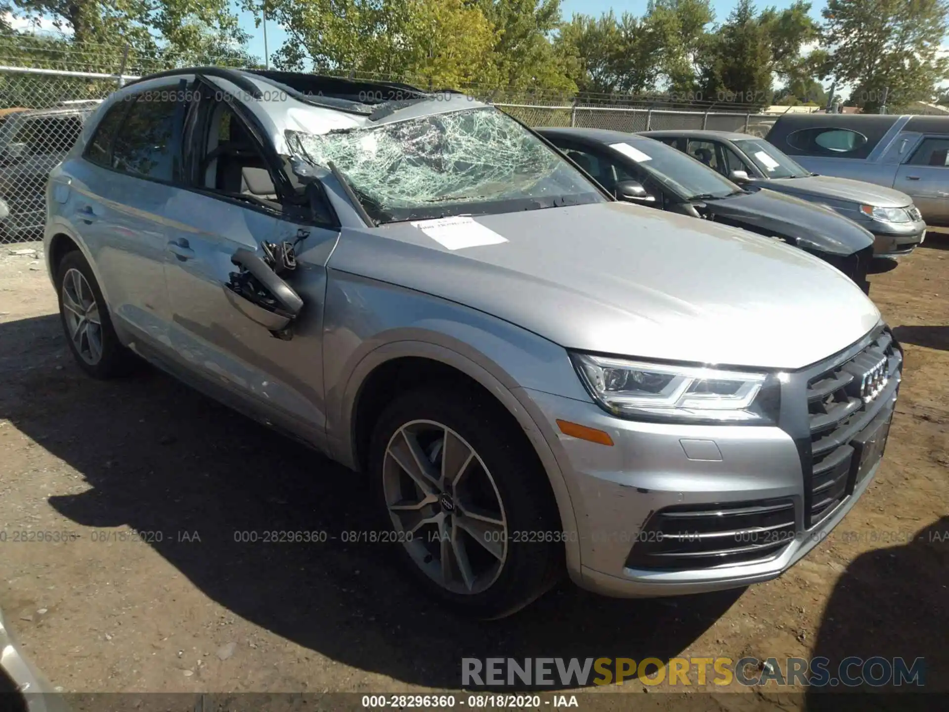 1 Photograph of a damaged car WA1BNAFY0K2083508 AUDI Q5 2019