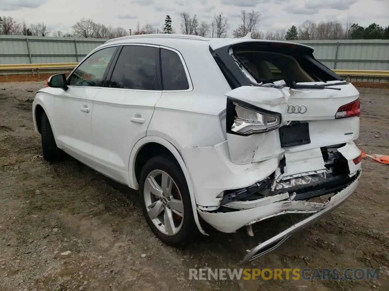 3 Фотография поврежденного автомобиля WA1BNAFY0K2098039 AUDI Q5 2019