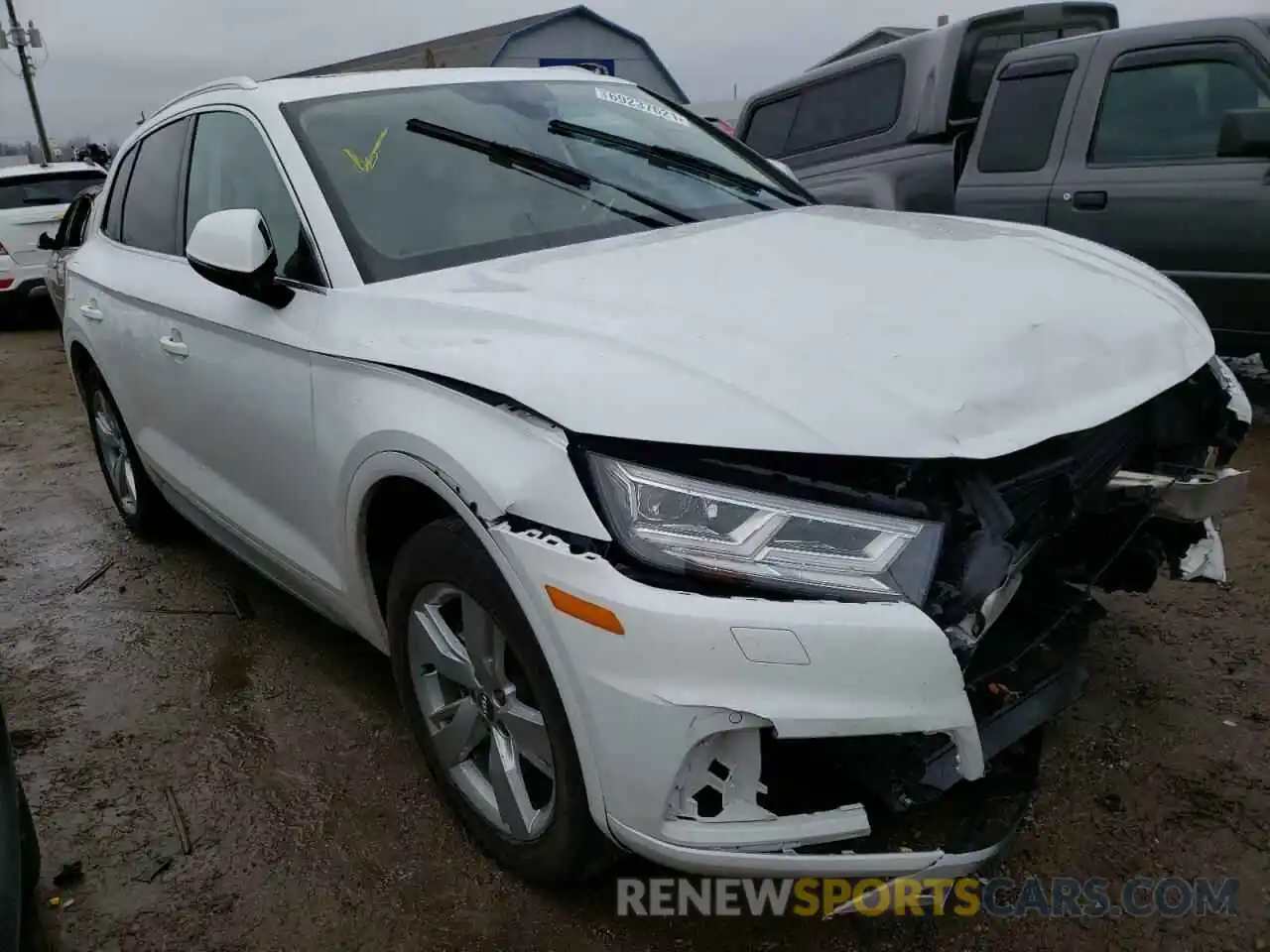 1 Photograph of a damaged car WA1BNAFY0K2100470 AUDI Q5 2019