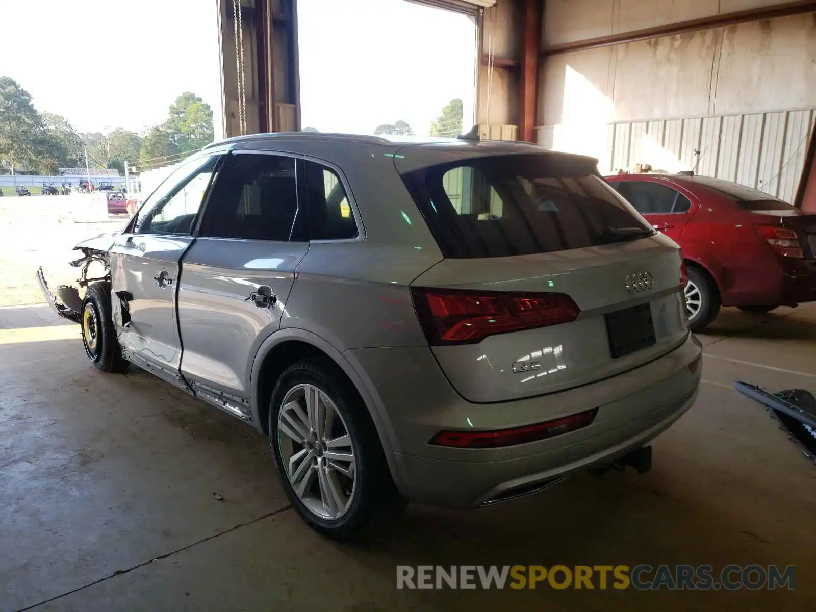 3 Фотография поврежденного автомобиля WA1BNAFY0K2105314 AUDI Q5 2019