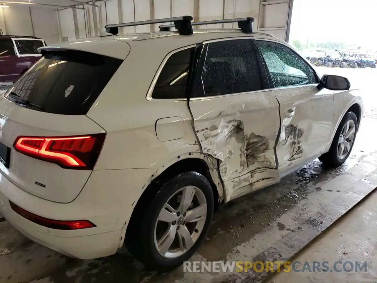 9 Photograph of a damaged car WA1BNAFY0K2105720 AUDI Q5 2019