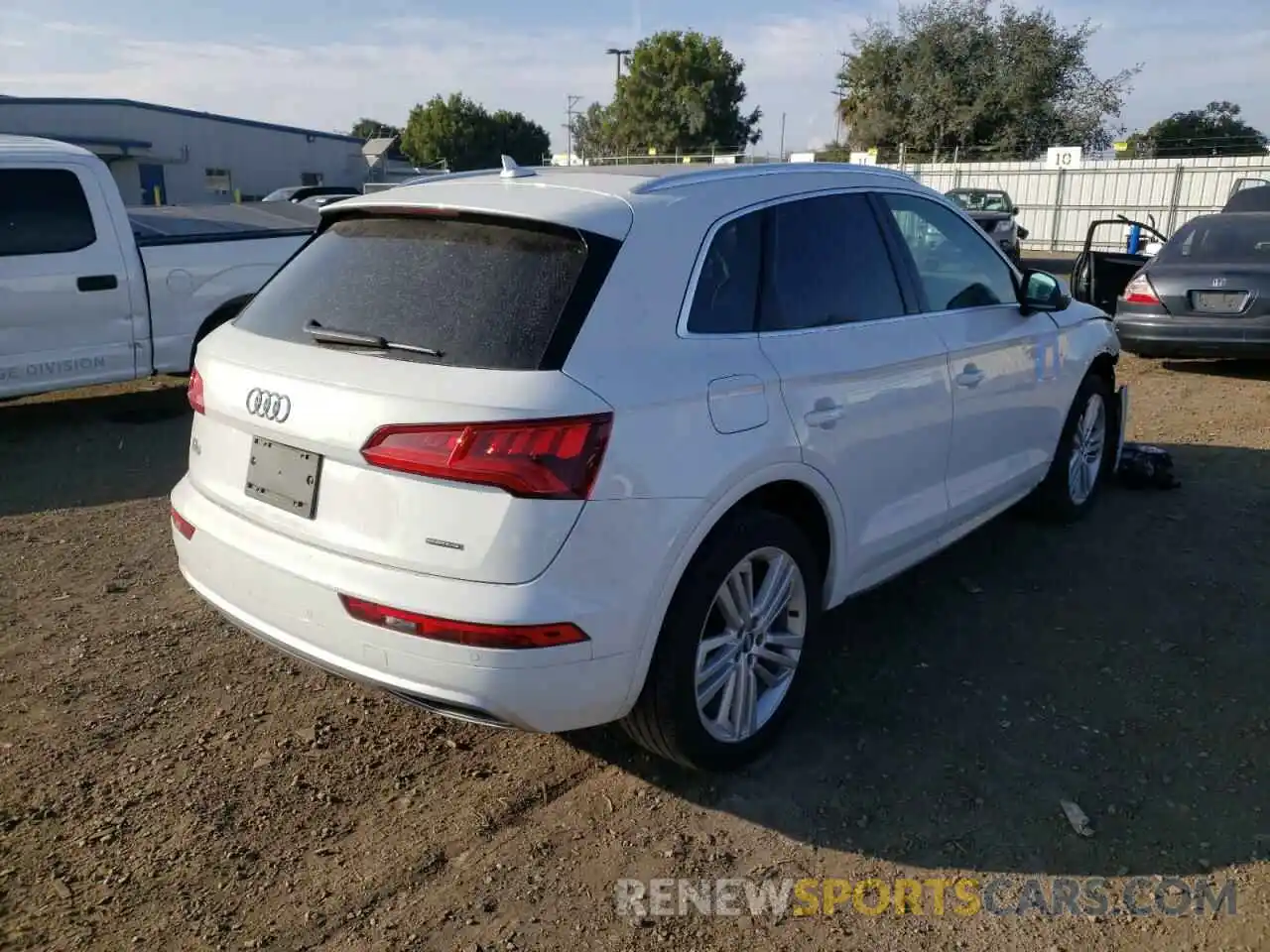 4 Фотография поврежденного автомобиля WA1BNAFY0K2118869 AUDI Q5 2019