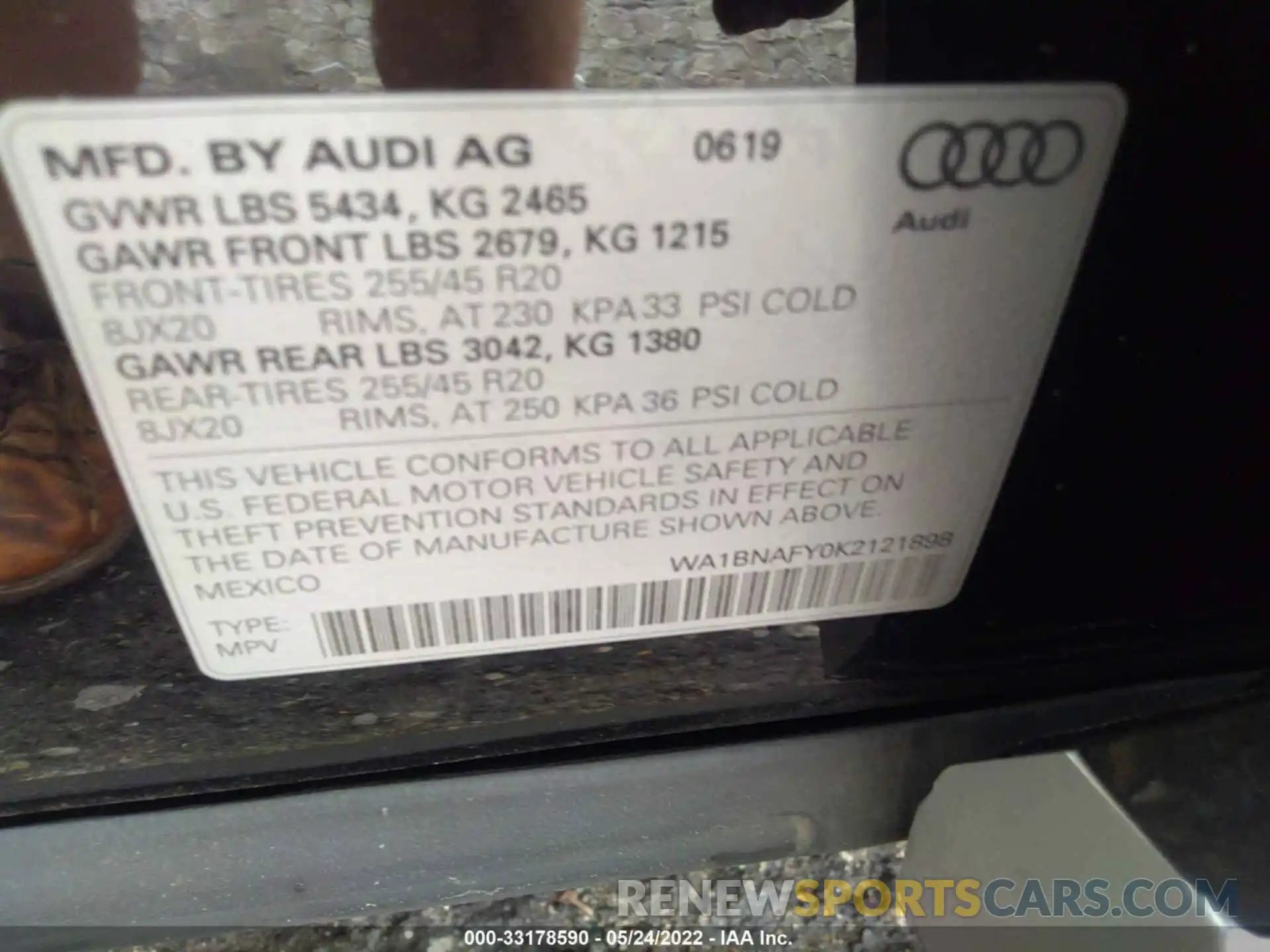 9 Photograph of a damaged car WA1BNAFY0K2121898 AUDI Q5 2019