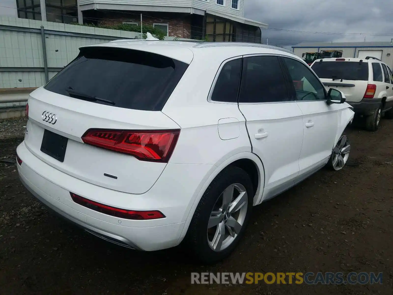 4 Фотография поврежденного автомобиля WA1BNAFY0K2123246 AUDI Q5 2019