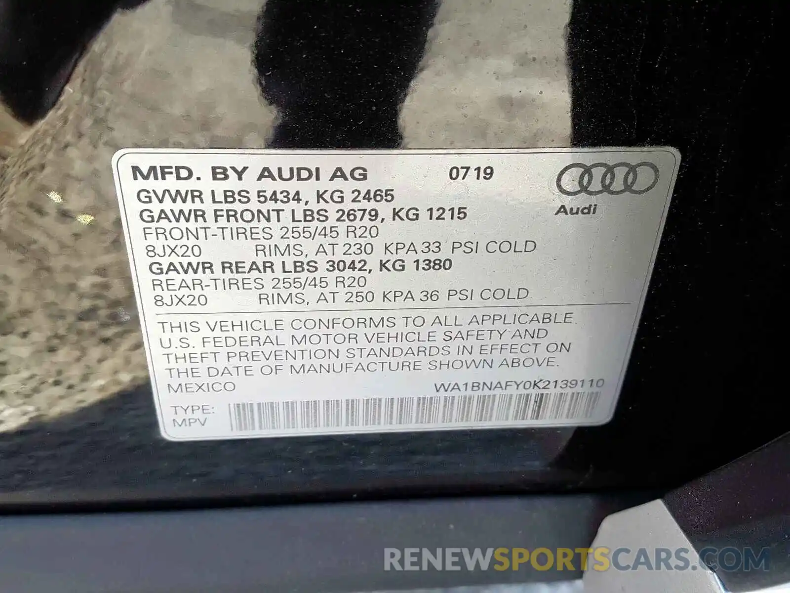 10 Photograph of a damaged car WA1BNAFY0K2139110 AUDI Q5 2019