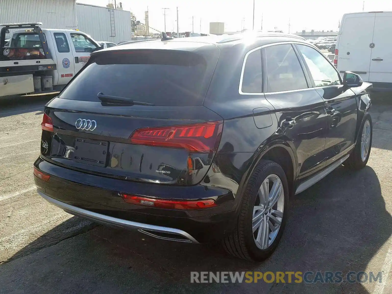 4 Photograph of a damaged car WA1BNAFY0K2139110 AUDI Q5 2019