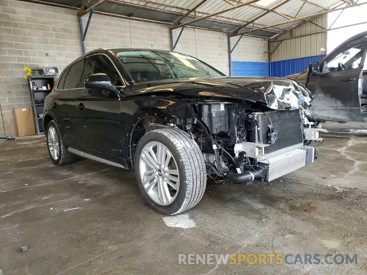 1 Фотография поврежденного автомобиля WA1BNAFY0K2139334 AUDI Q5 2019