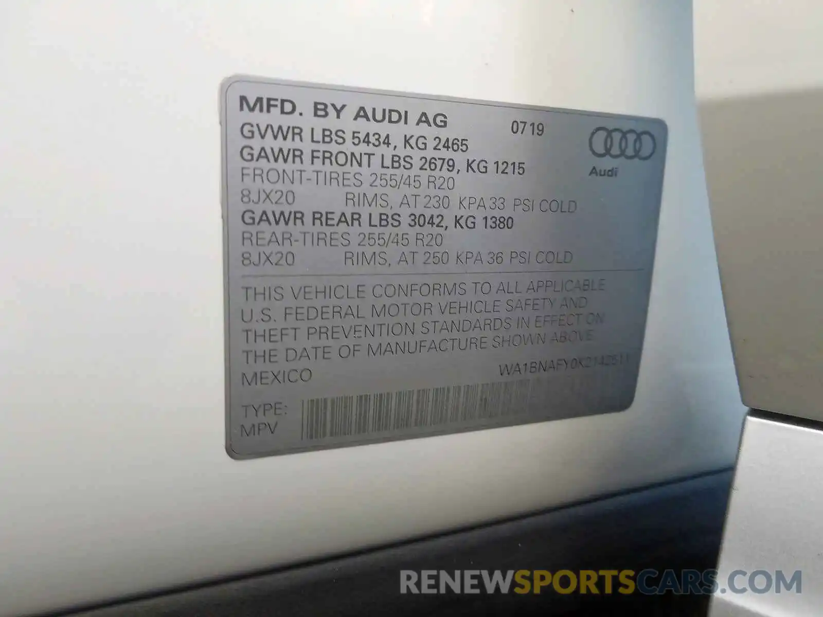 10 Photograph of a damaged car WA1BNAFY0K2142511 AUDI Q5 2019