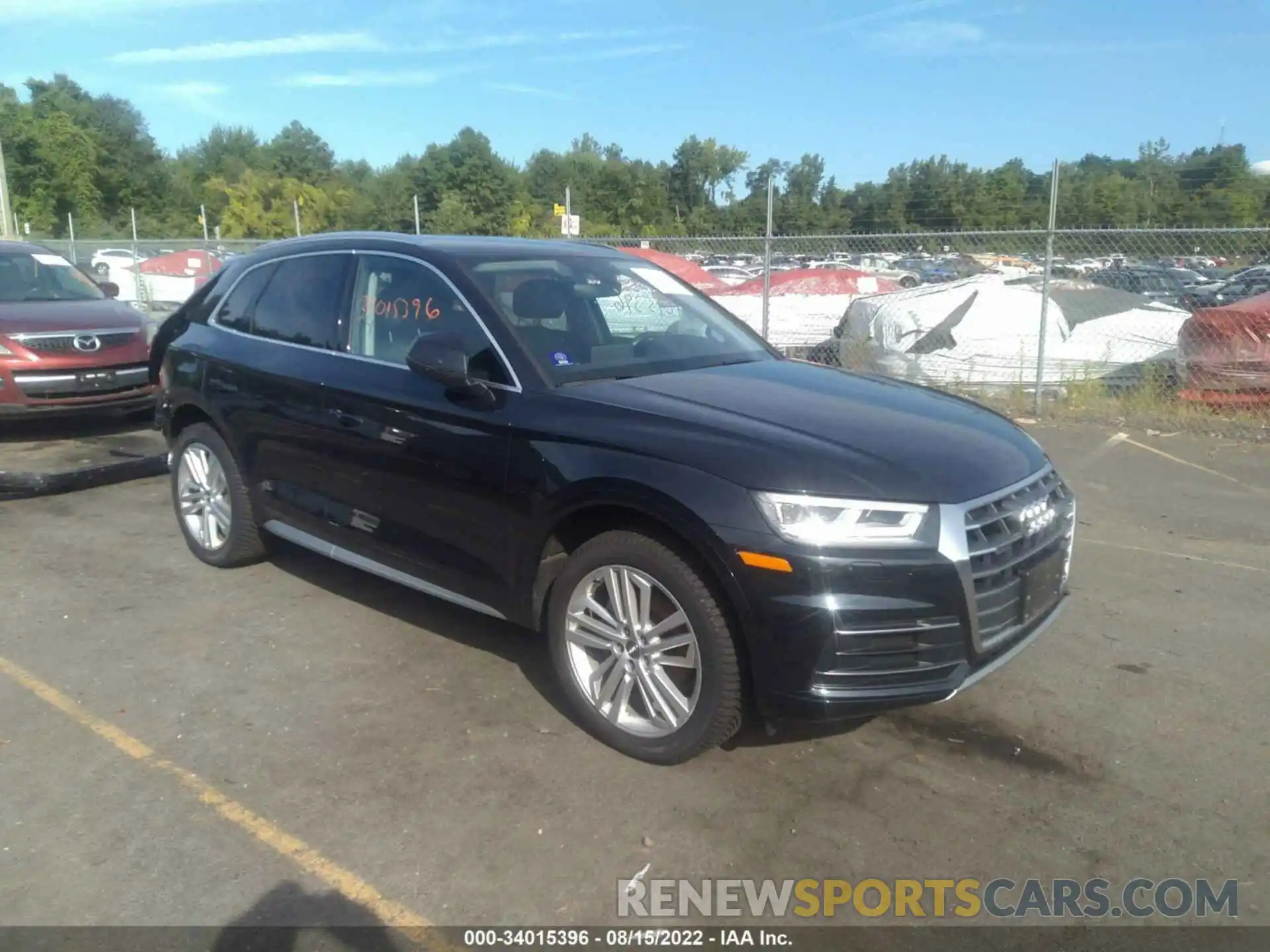 1 Photograph of a damaged car WA1BNAFY1K2015492 AUDI Q5 2019