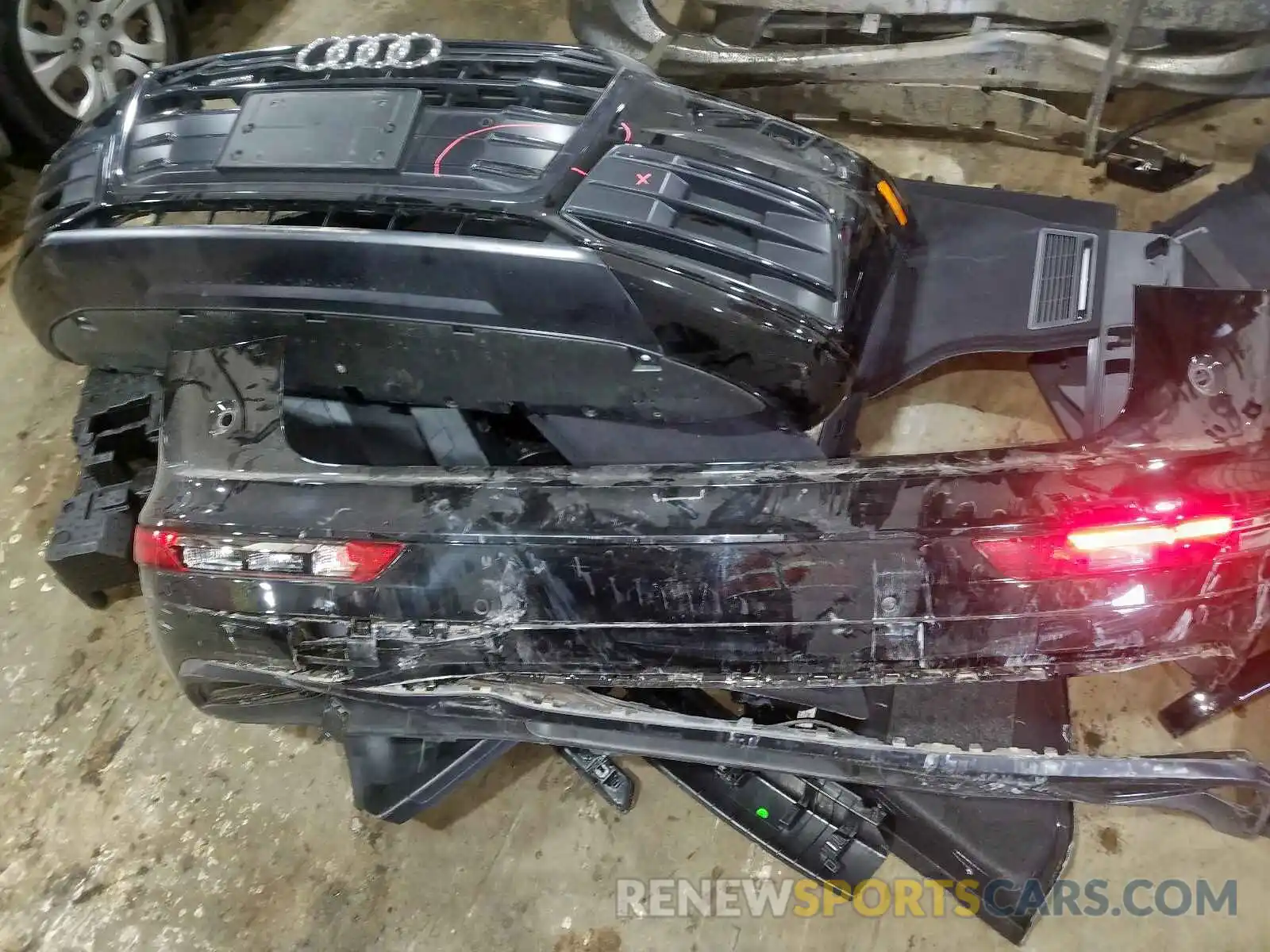 9 Photograph of a damaged car WA1BNAFY1K2038044 AUDI Q5 2019