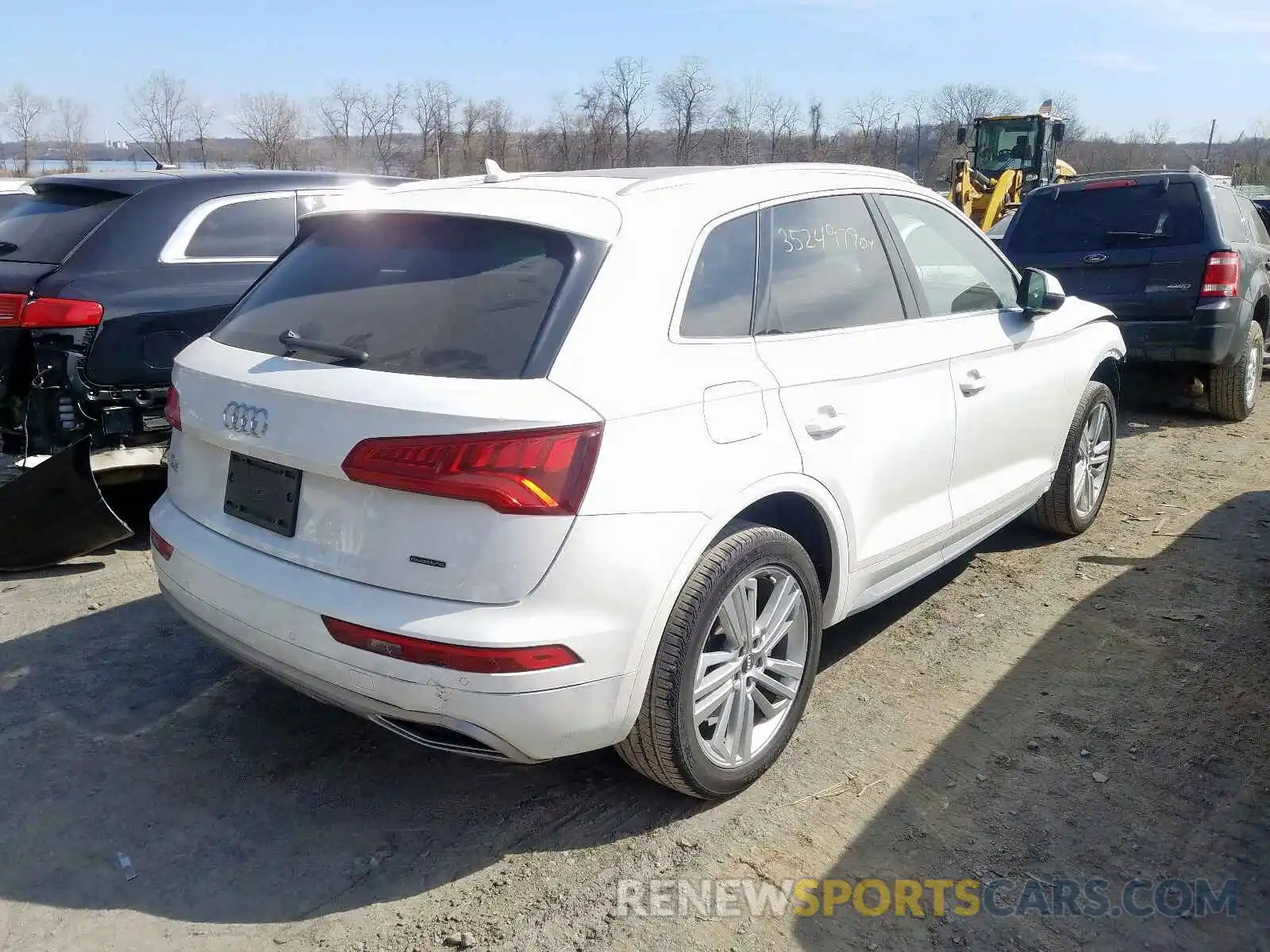 4 Фотография поврежденного автомобиля WA1BNAFY1K2049223 AUDI Q5 2019