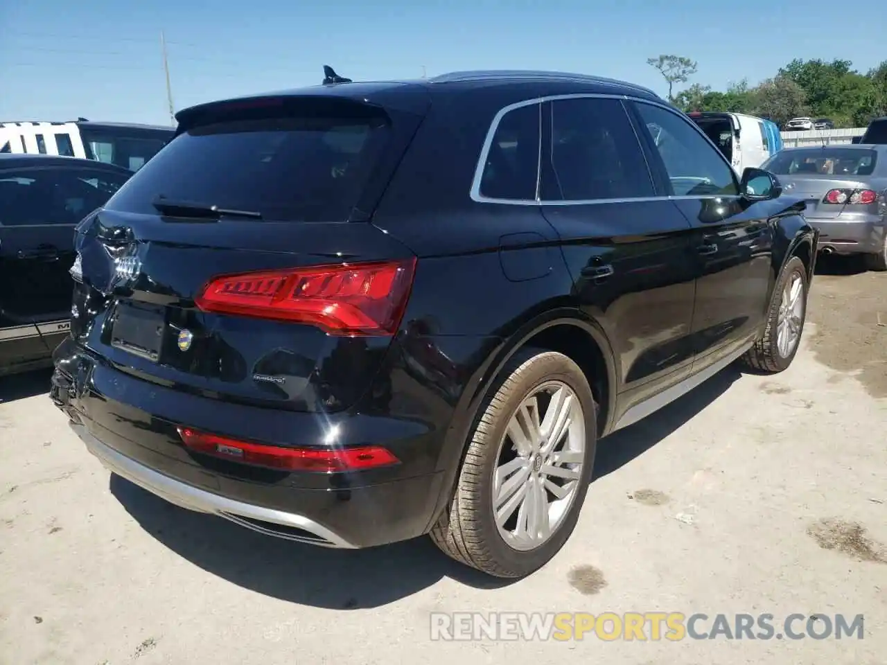 4 Фотография поврежденного автомобиля WA1BNAFY1K2063526 AUDI Q5 2019