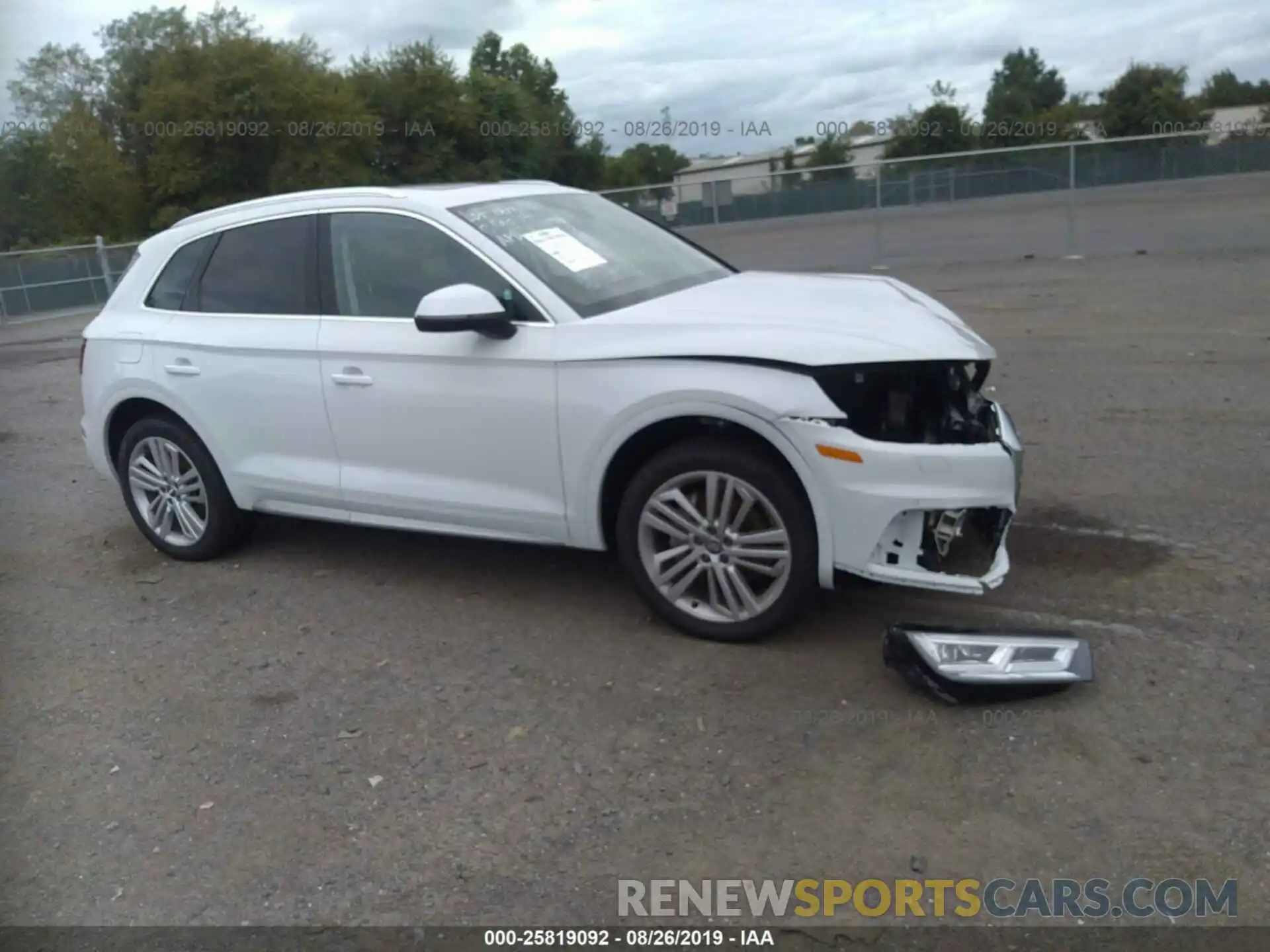 1 Photograph of a damaged car WA1BNAFY1K2066216 AUDI Q5 2019