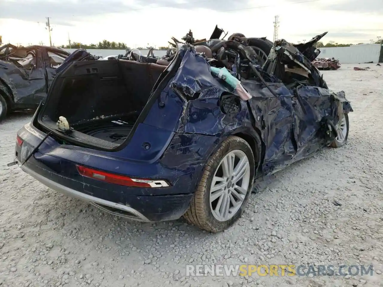 4 Photograph of a damaged car WA1BNAFY1K2070556 AUDI Q5 2019