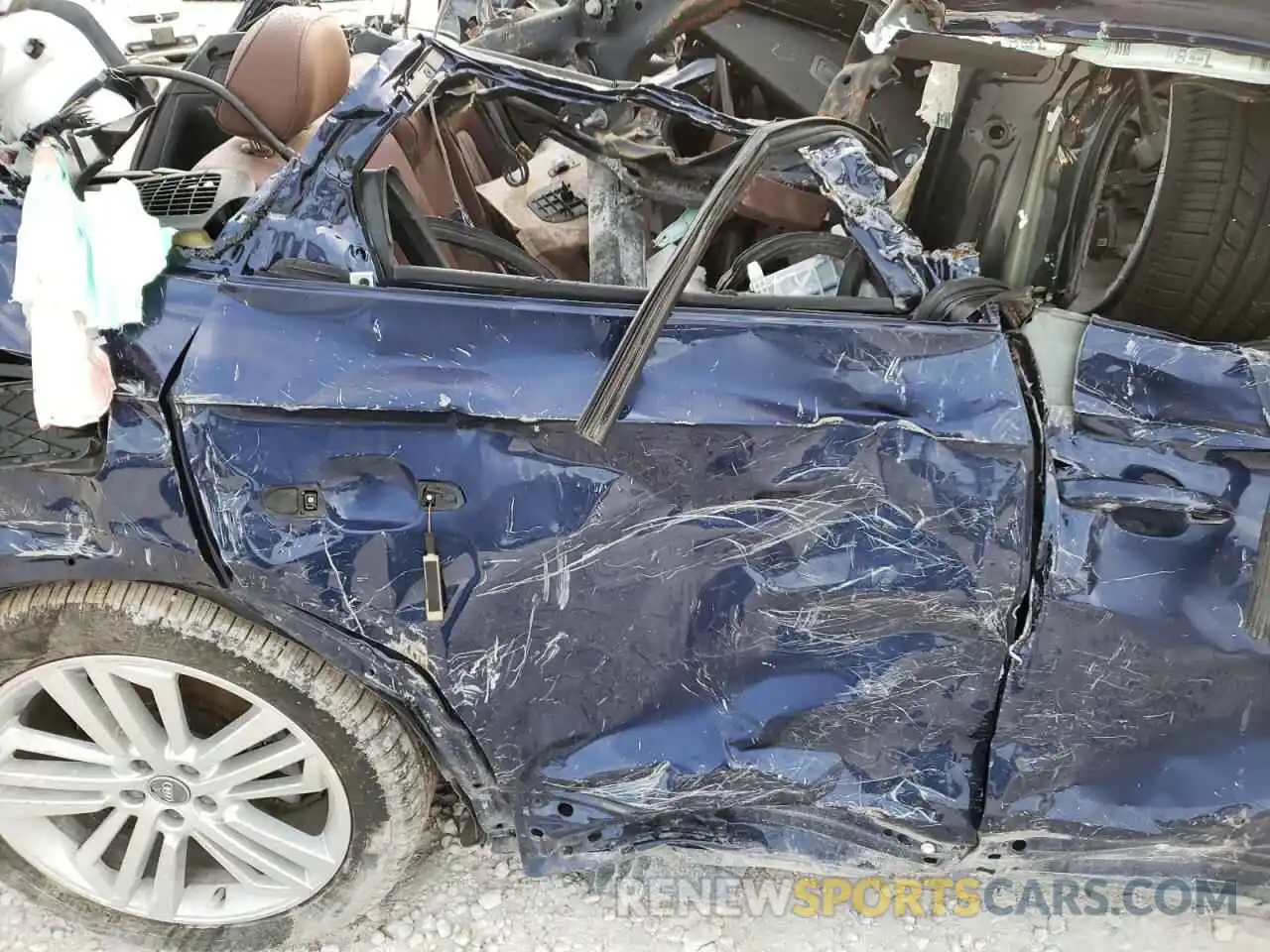 6 Photograph of a damaged car WA1BNAFY1K2070556 AUDI Q5 2019