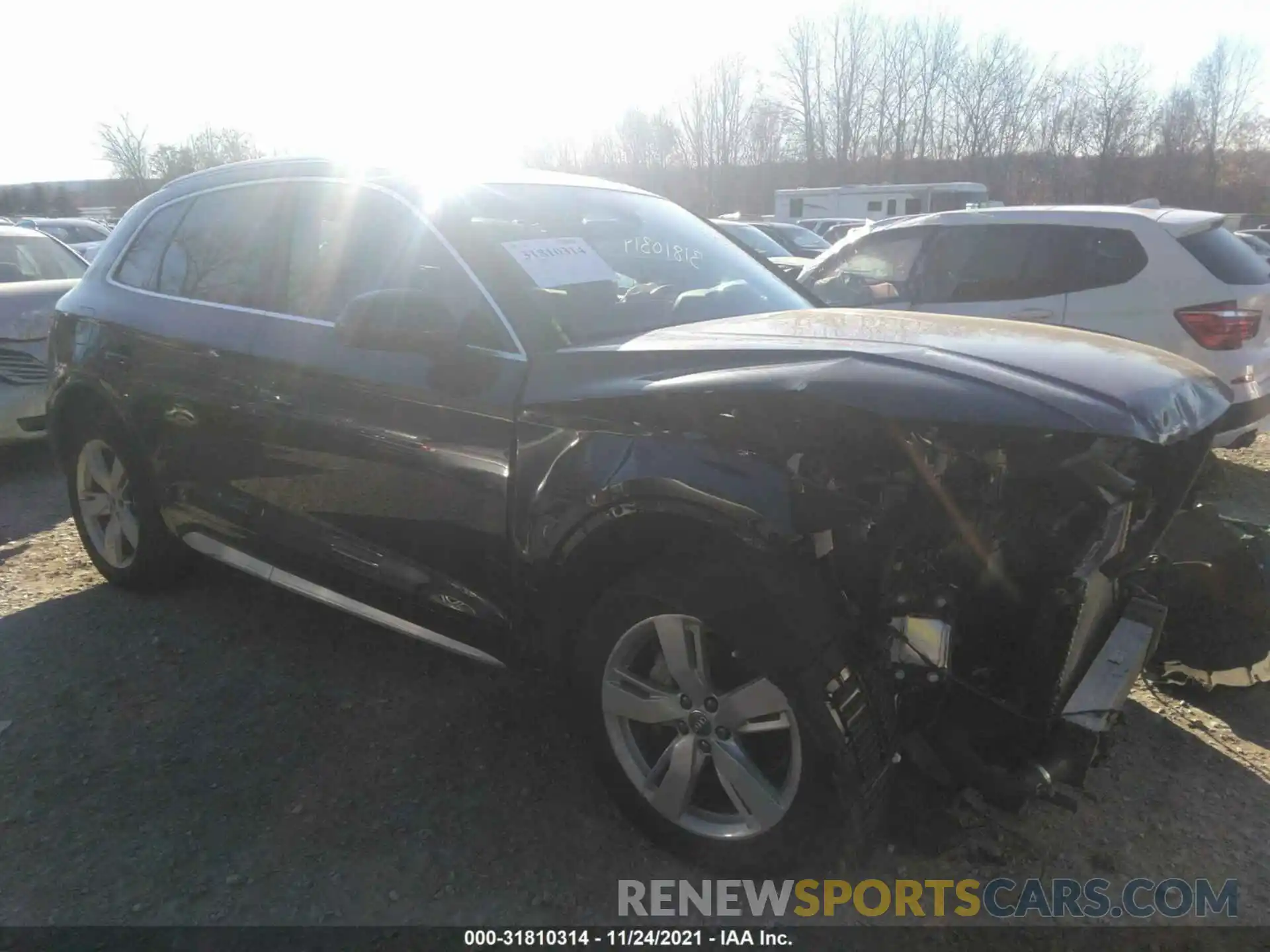 1 Photograph of a damaged car WA1BNAFY1K2071061 AUDI Q5 2019