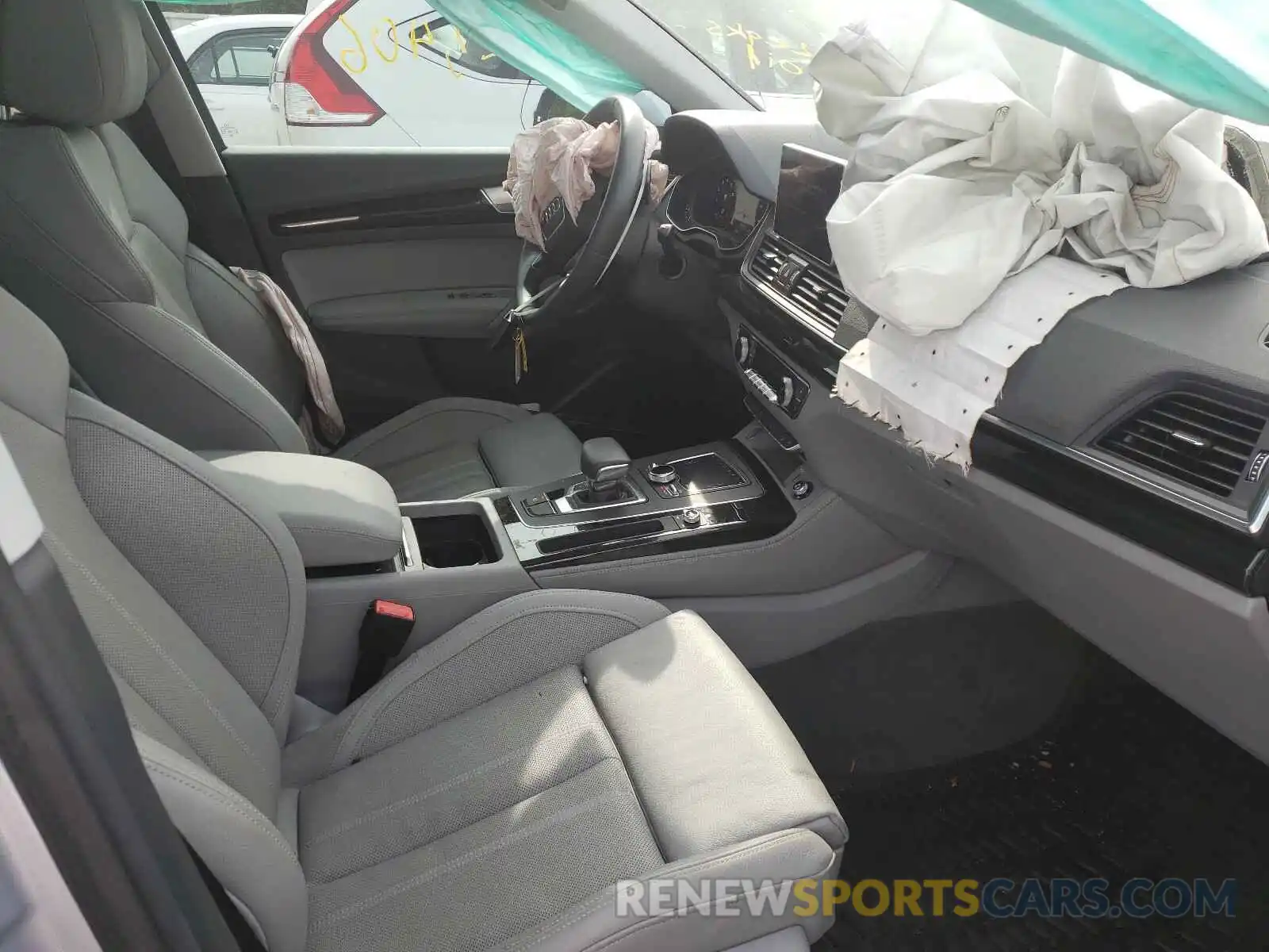 5 Photograph of a damaged car WA1BNAFY1K2088670 AUDI Q5 2019