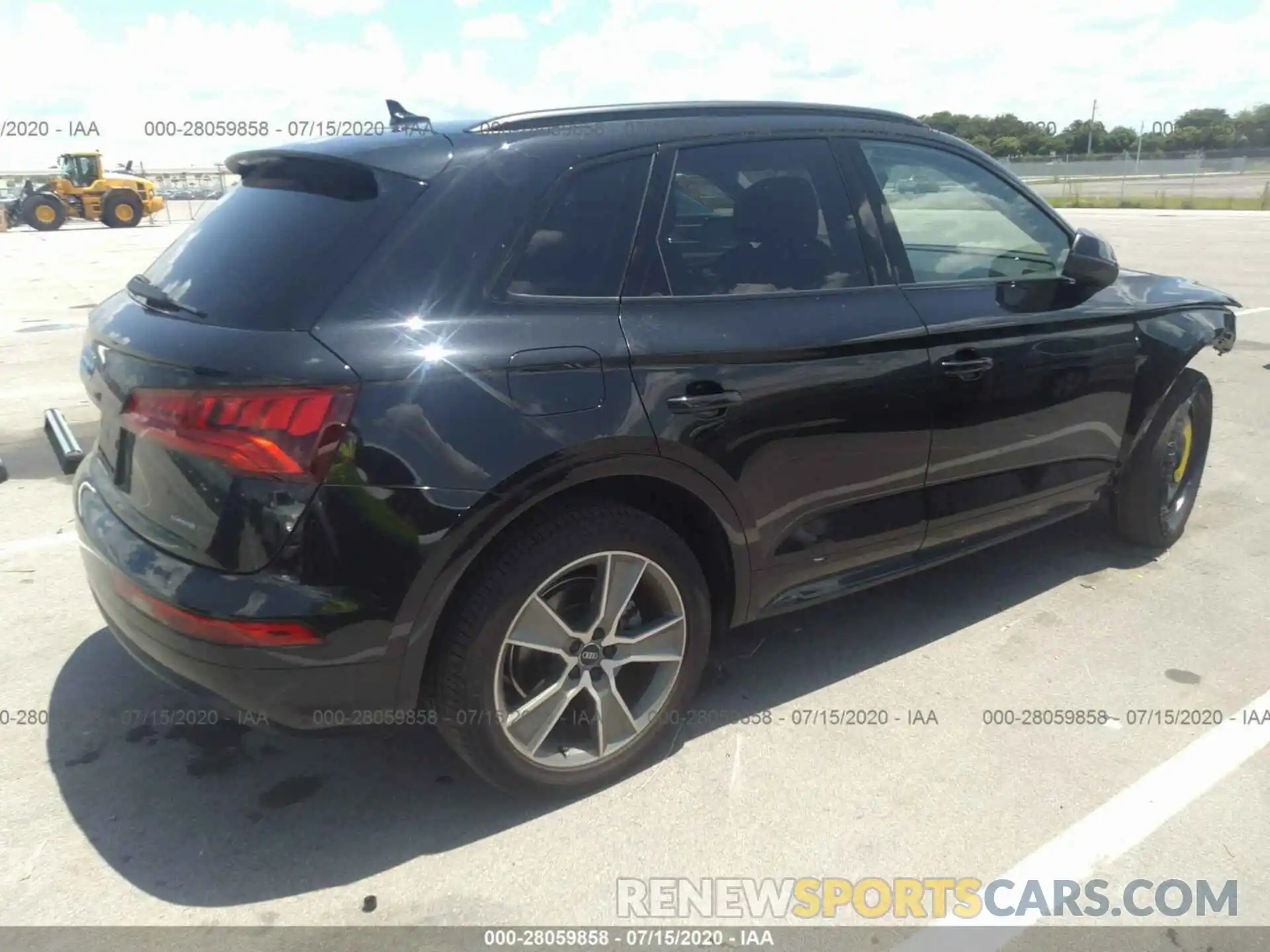 4 Photograph of a damaged car WA1BNAFY1K2091648 AUDI Q5 2019