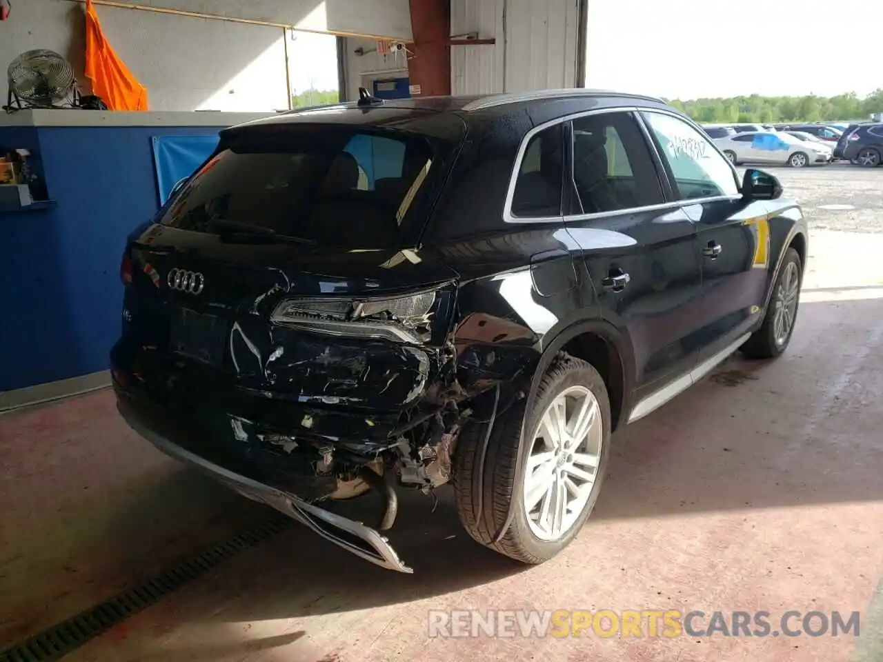 4 Фотография поврежденного автомобиля WA1BNAFY1K2097823 AUDI Q5 2019