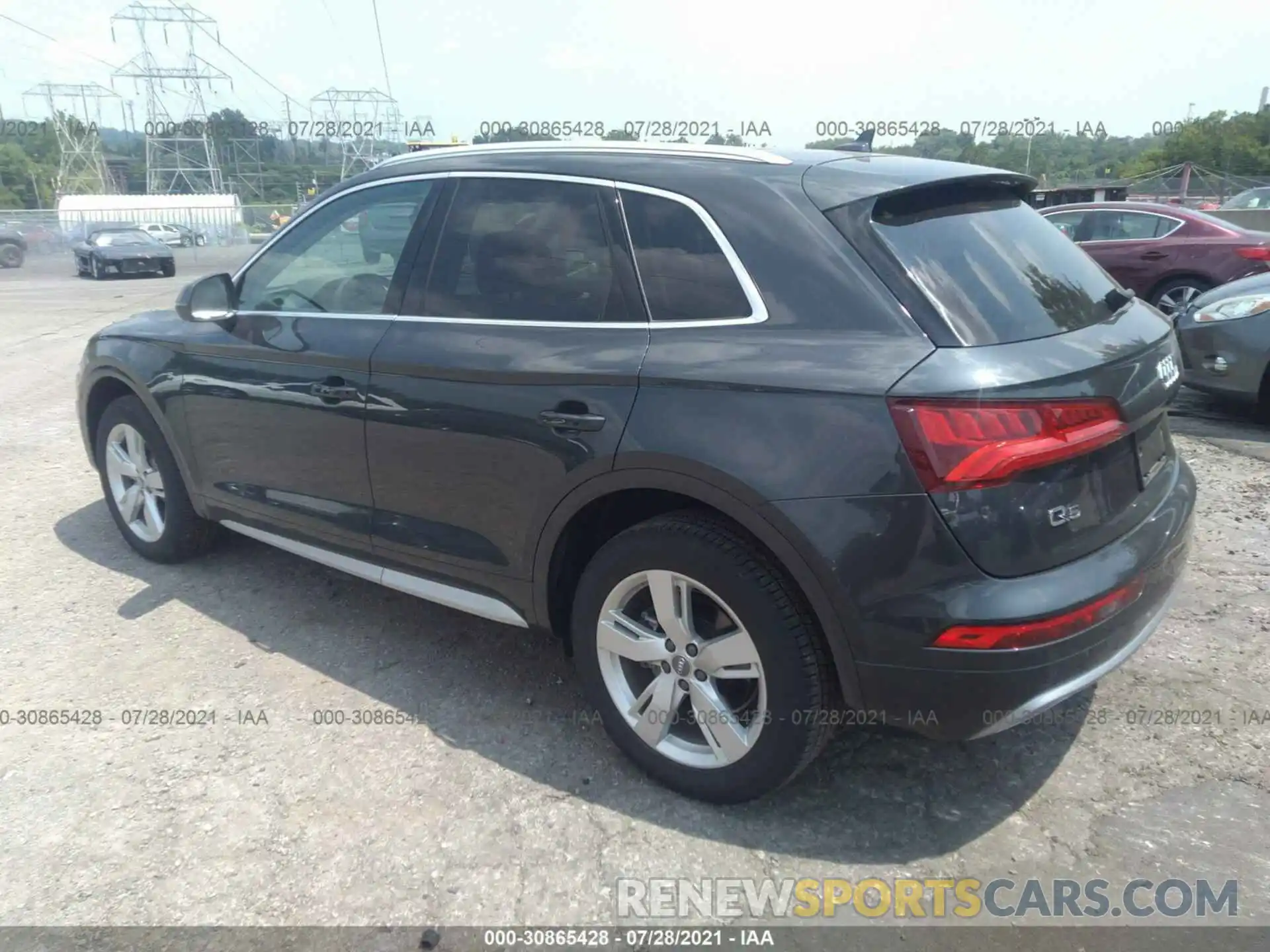 3 Фотография поврежденного автомобиля WA1BNAFY1K2099782 AUDI Q5 2019