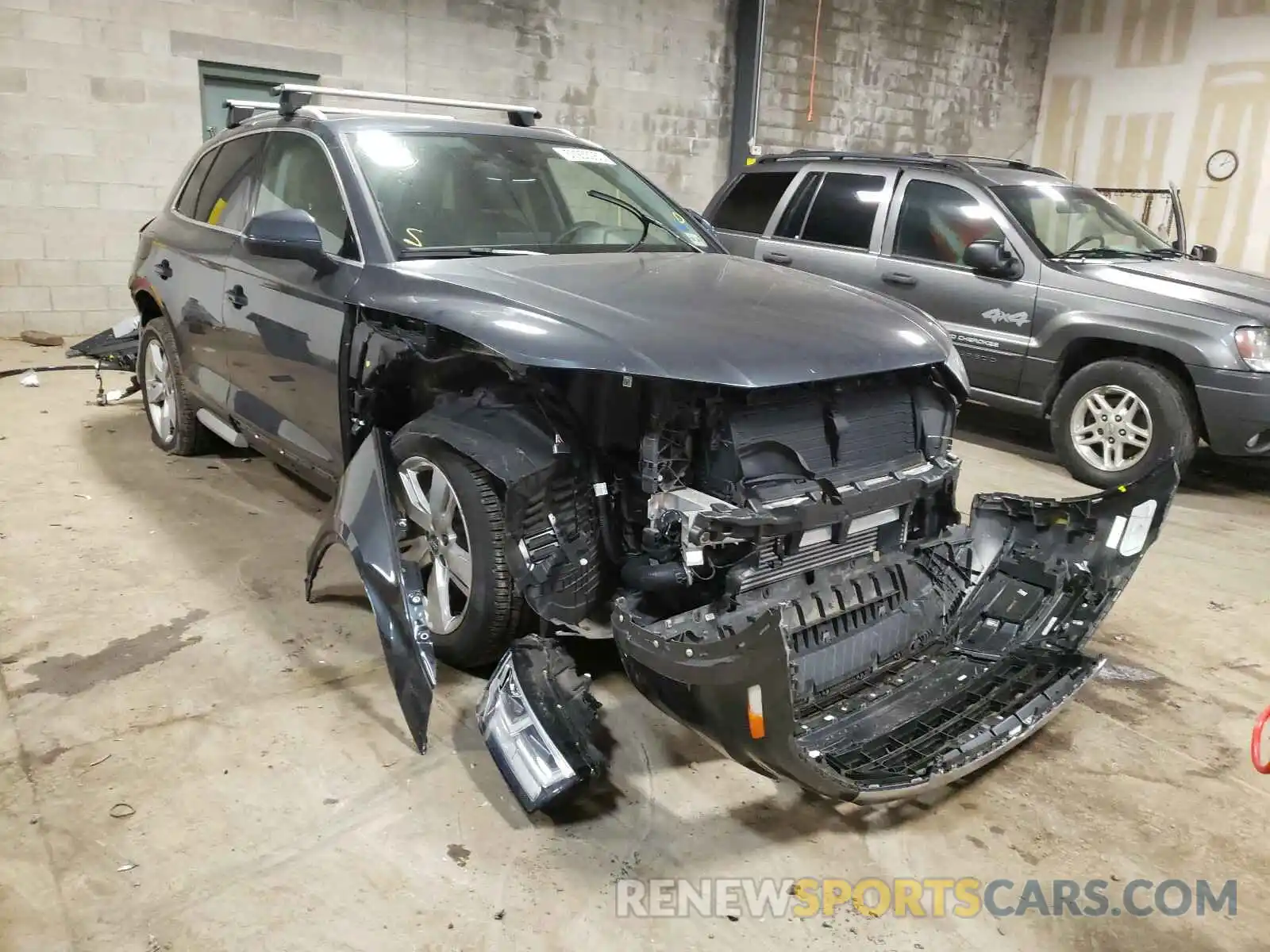 1 Photograph of a damaged car WA1BNAFY1K2105287 AUDI Q5 2019