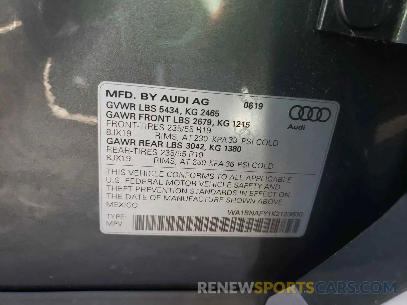 10 Photograph of a damaged car WA1BNAFY1K2123630 AUDI Q5 2019