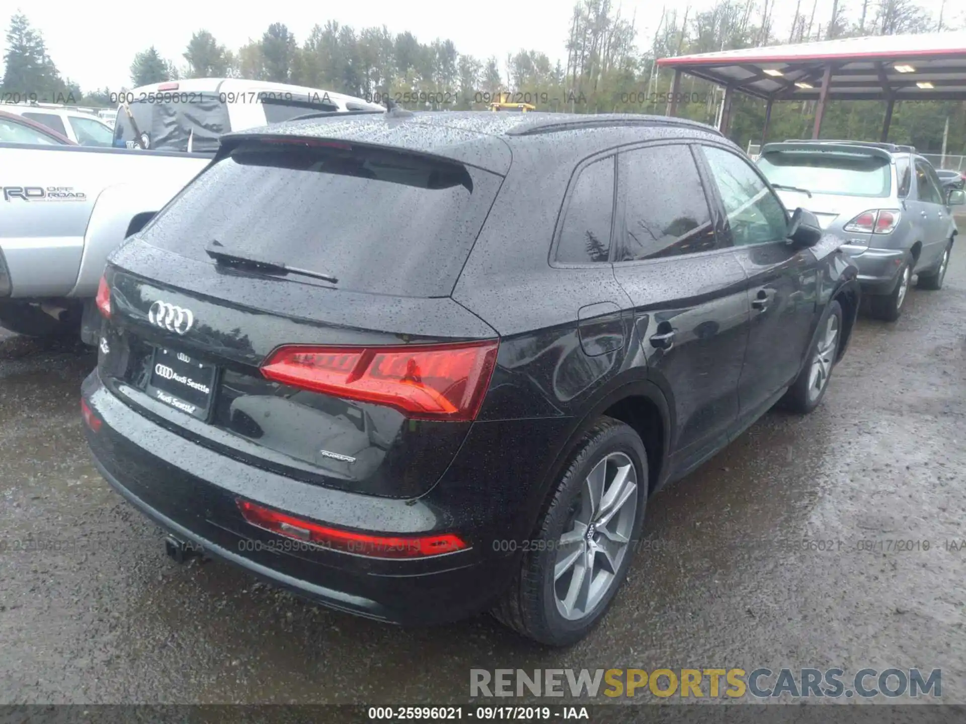 4 Photograph of a damaged car WA1BNAFY1K2130450 AUDI Q5 2019