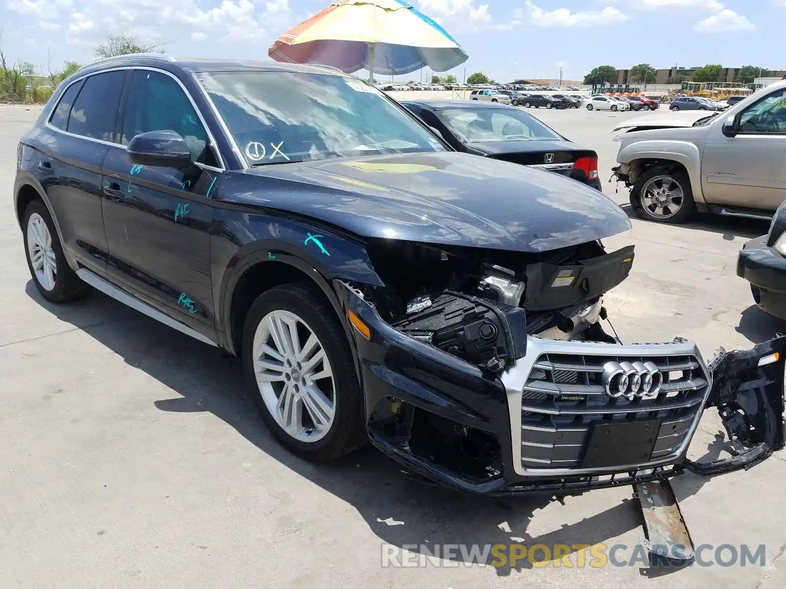 1 Фотография поврежденного автомобиля WA1BNAFY2K2021432 AUDI Q5 2019