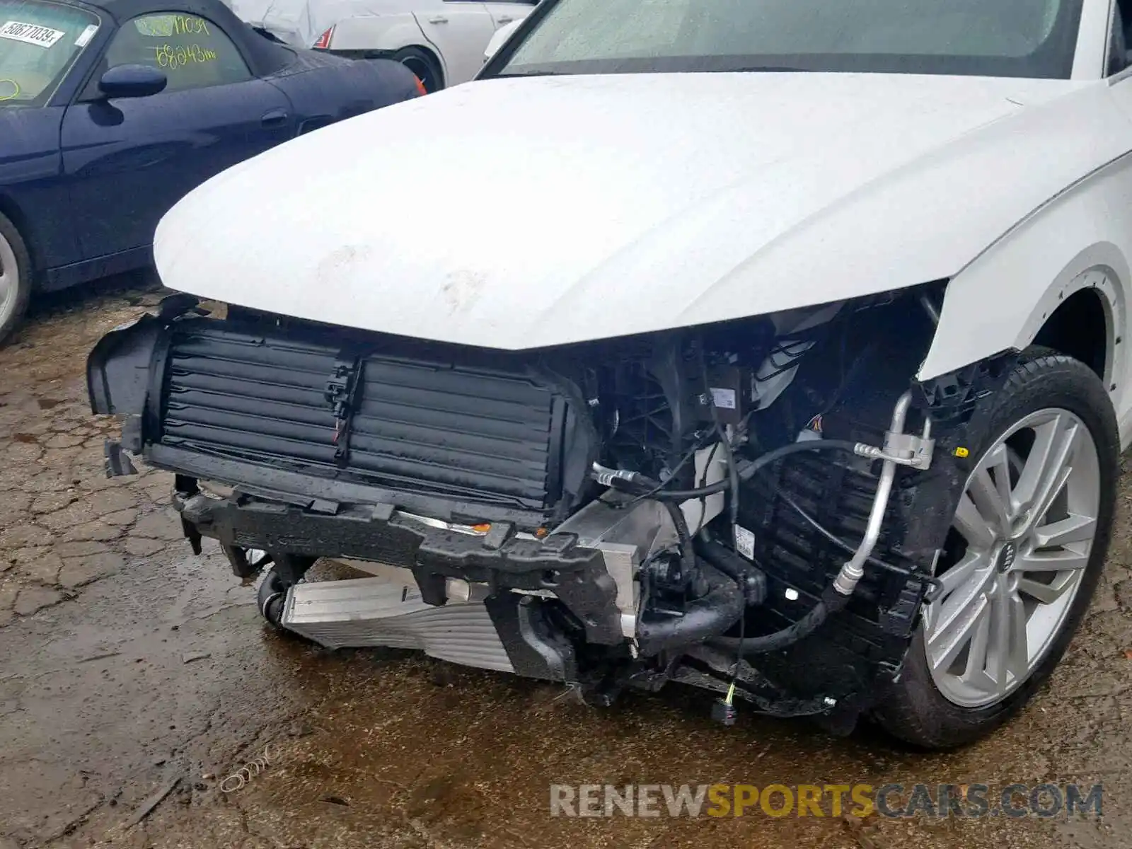 9 Photograph of a damaged car WA1BNAFY2K2023021 AUDI Q5 2019