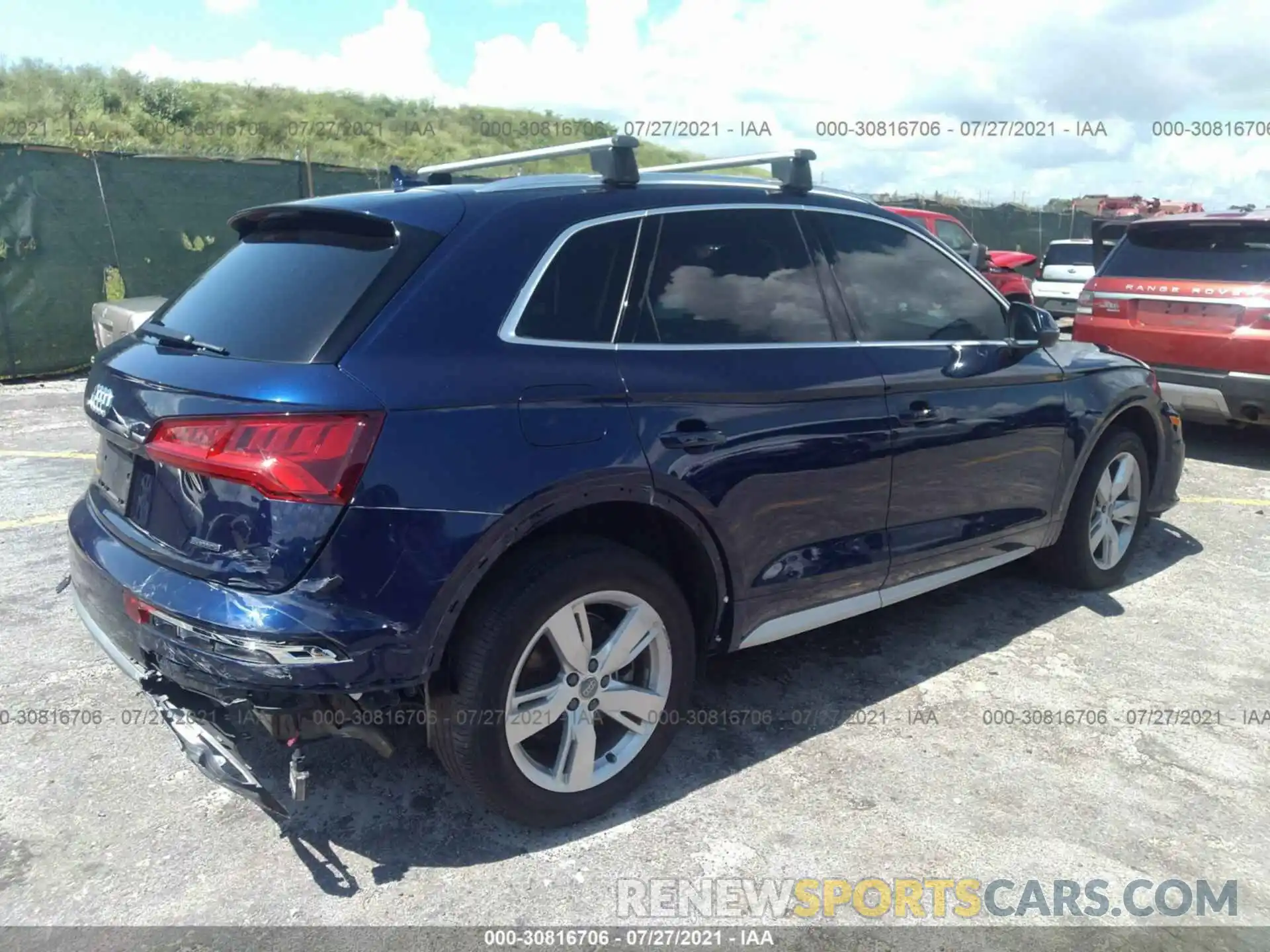 4 Фотография поврежденного автомобиля WA1BNAFY2K2027974 AUDI Q5 2019