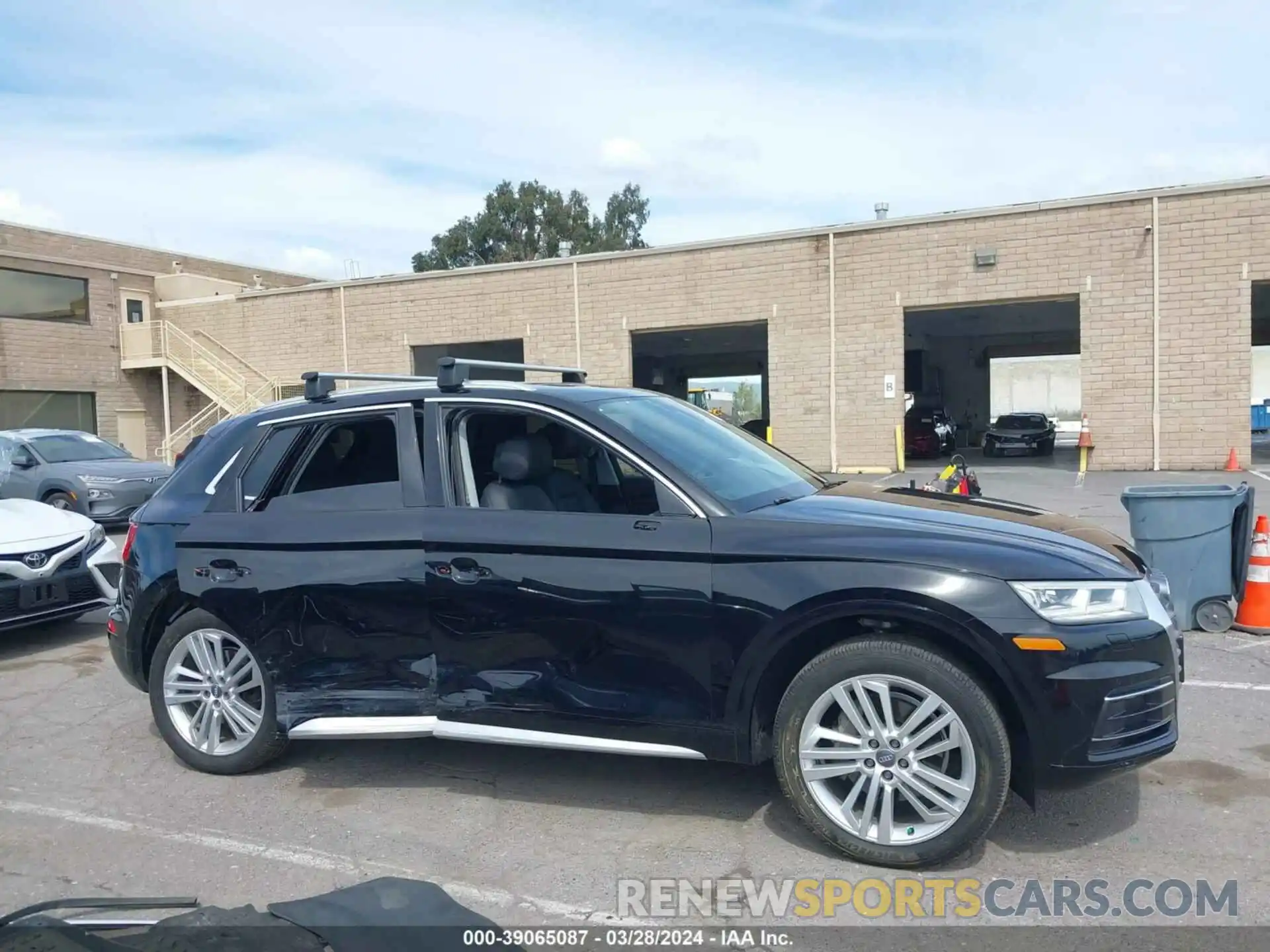 13 Фотография поврежденного автомобиля WA1BNAFY2K2036903 AUDI Q5 2019