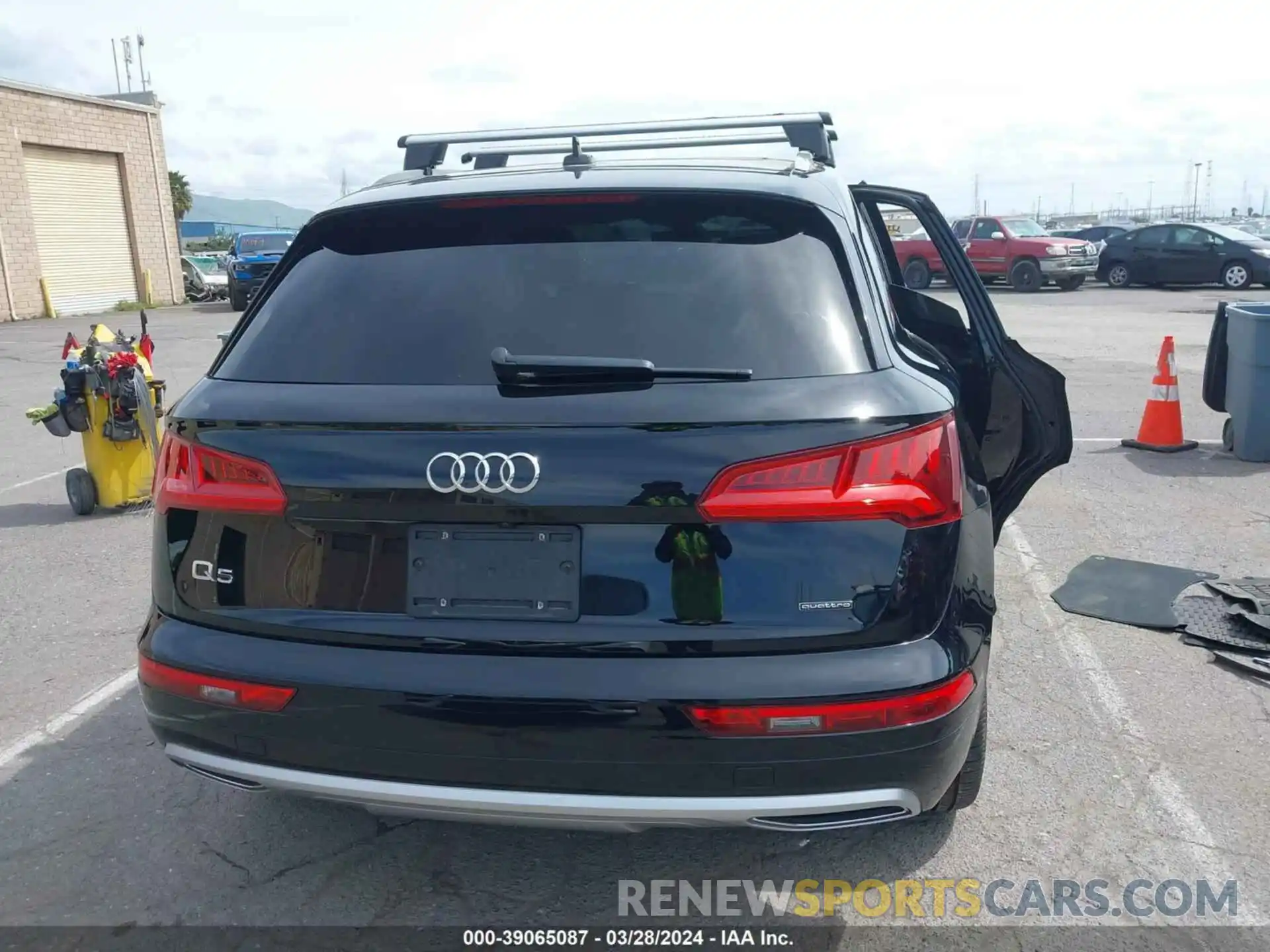 16 Photograph of a damaged car WA1BNAFY2K2036903 AUDI Q5 2019