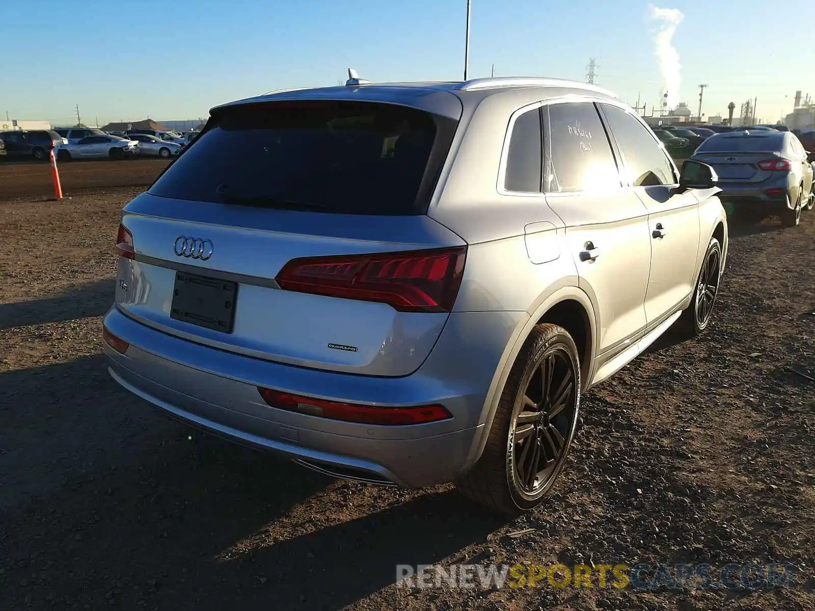 4 Фотография поврежденного автомобиля WA1BNAFY2K2038733 AUDI Q5 2019