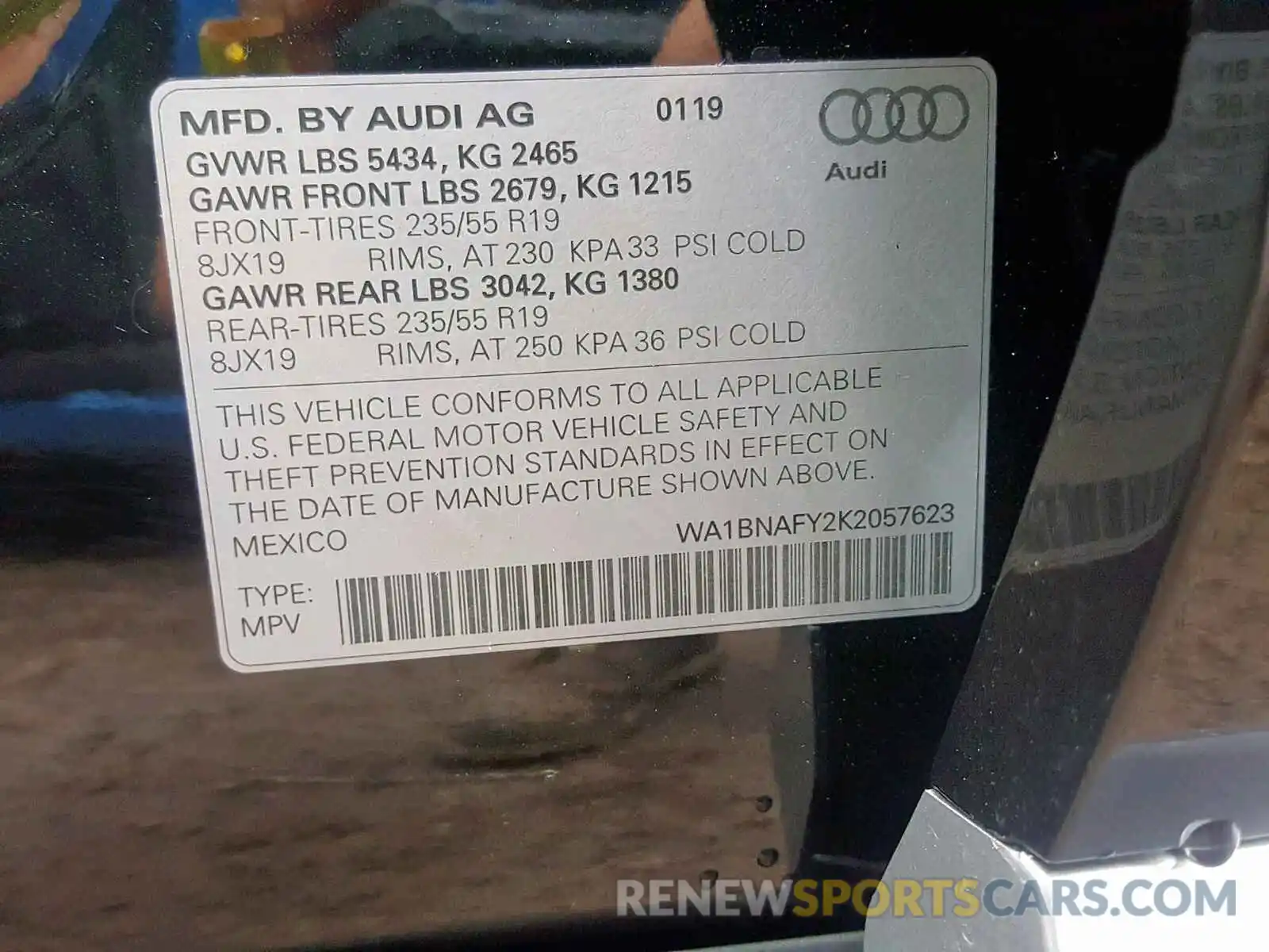 10 Photograph of a damaged car WA1BNAFY2K2057623 AUDI Q5 2019