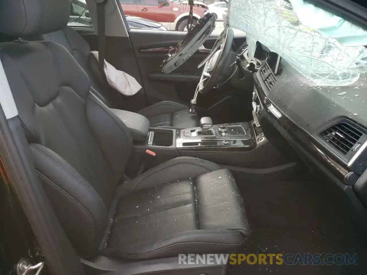 5 Photograph of a damaged car WA1BNAFY2K2059940 AUDI Q5 2019