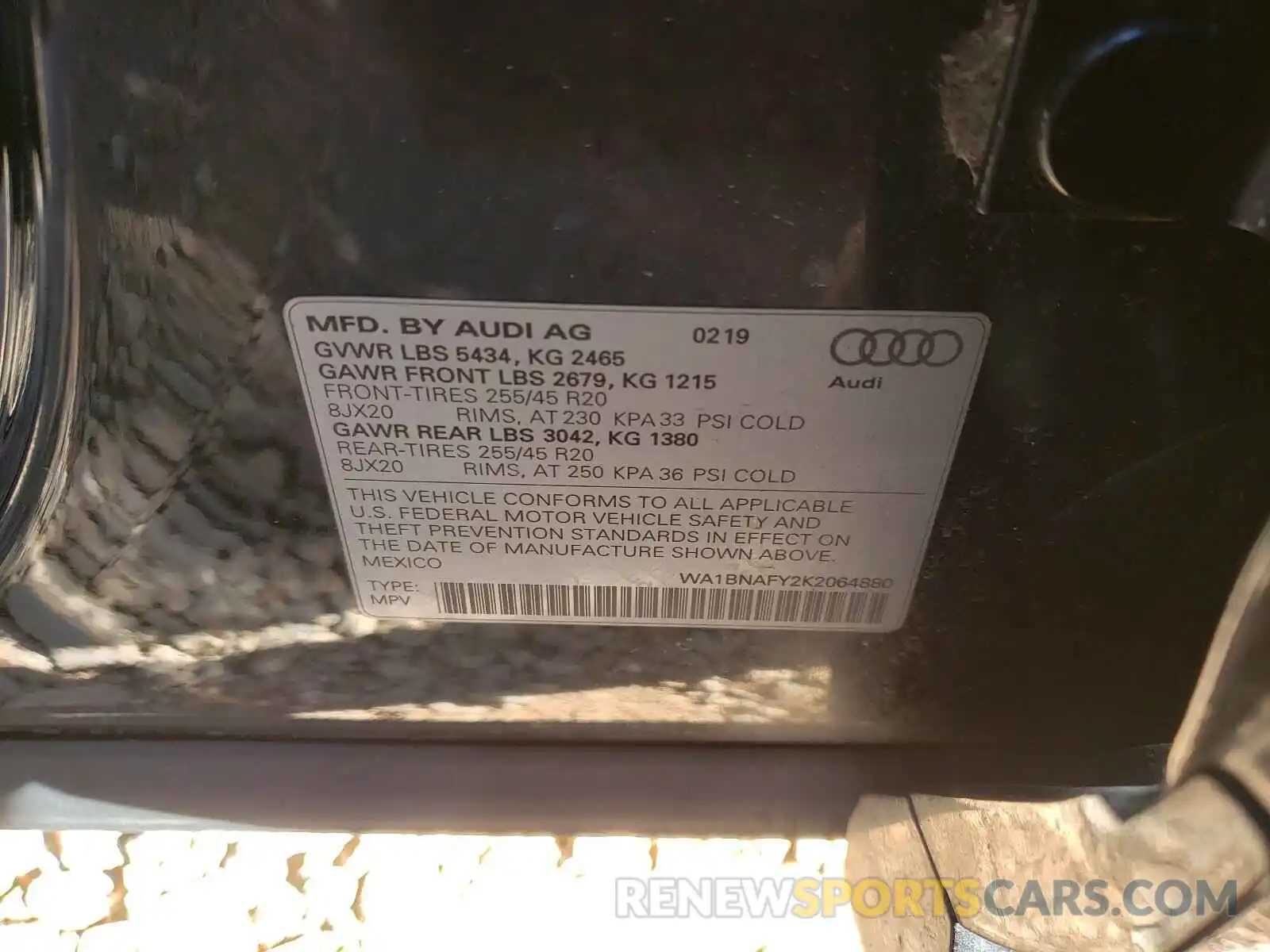 10 Photograph of a damaged car WA1BNAFY2K2064880 AUDI Q5 2019