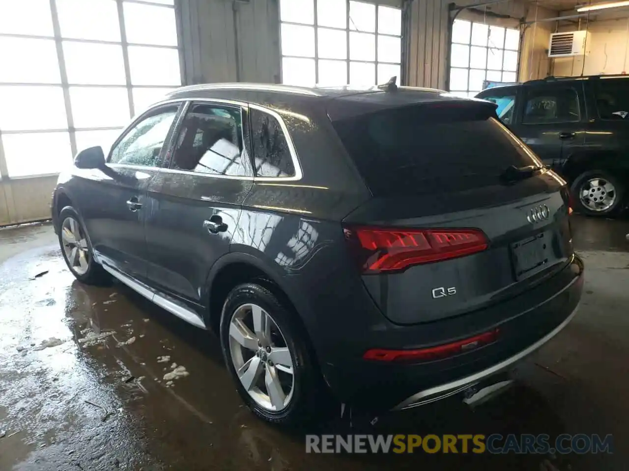 3 Фотография поврежденного автомобиля WA1BNAFY2K2070629 AUDI Q5 2019