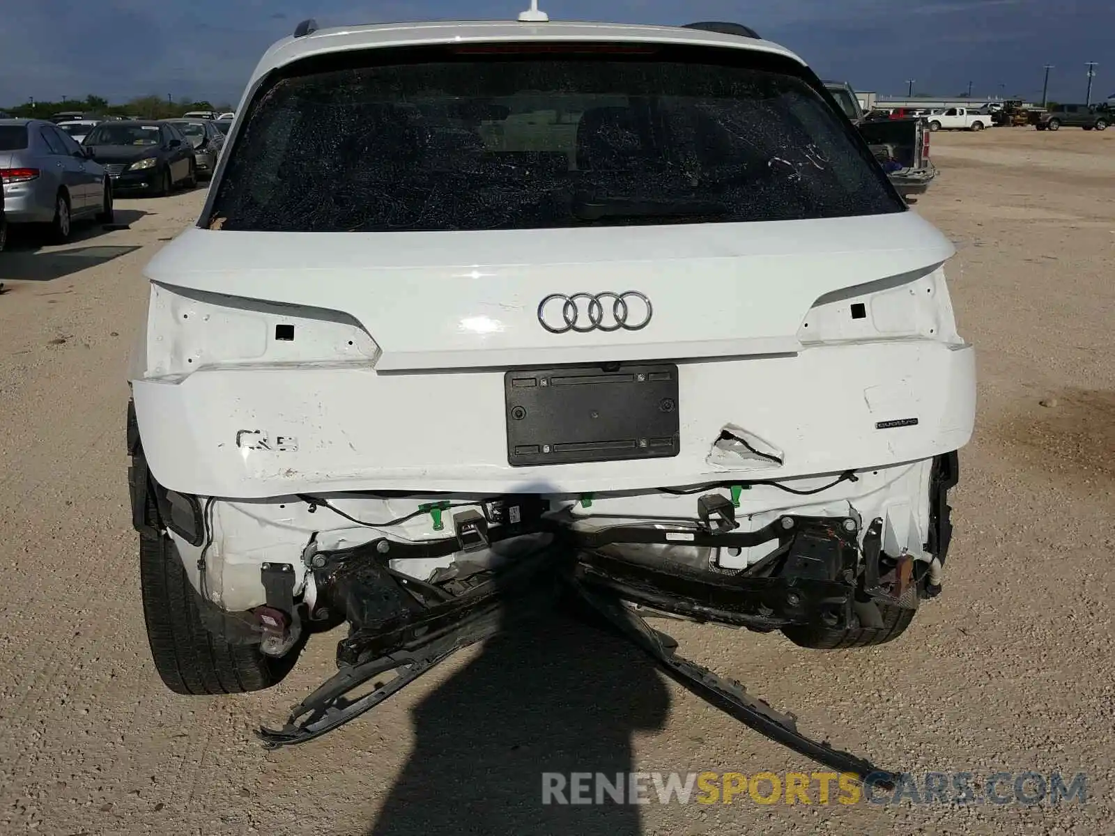 9 Фотография поврежденного автомобиля WA1BNAFY2K2072686 AUDI Q5 2019