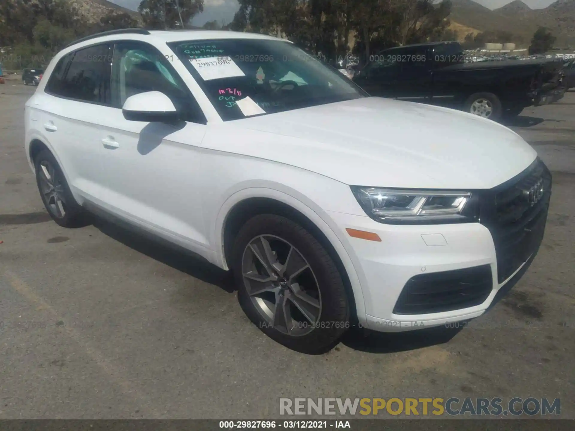 1 Photograph of a damaged car WA1BNAFY2K2075698 AUDI Q5 2019