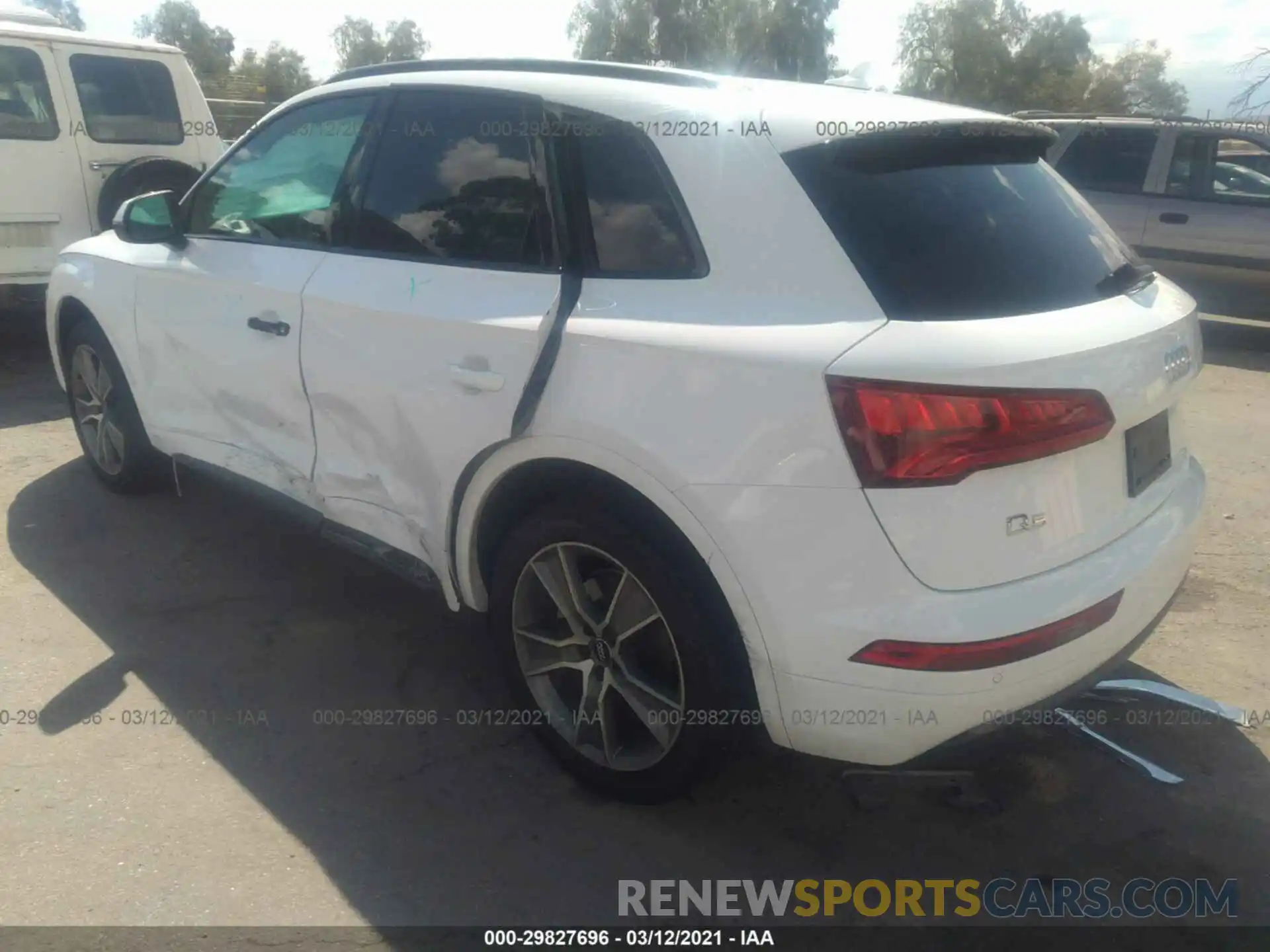 3 Фотография поврежденного автомобиля WA1BNAFY2K2075698 AUDI Q5 2019