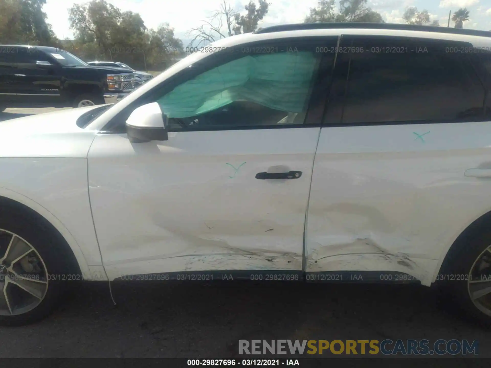 6 Photograph of a damaged car WA1BNAFY2K2075698 AUDI Q5 2019