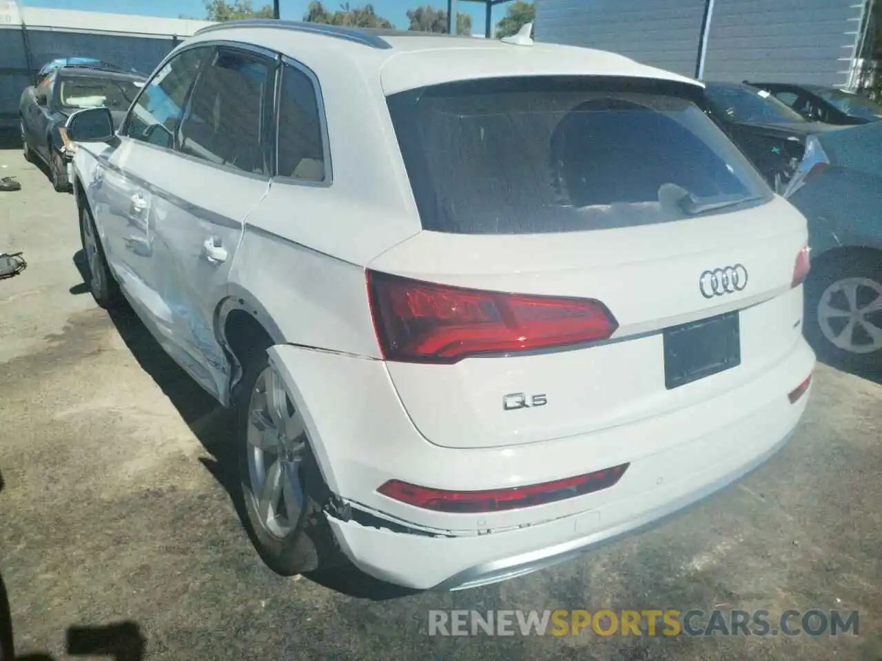 3 Фотография поврежденного автомобиля WA1BNAFY2K2075961 AUDI Q5 2019