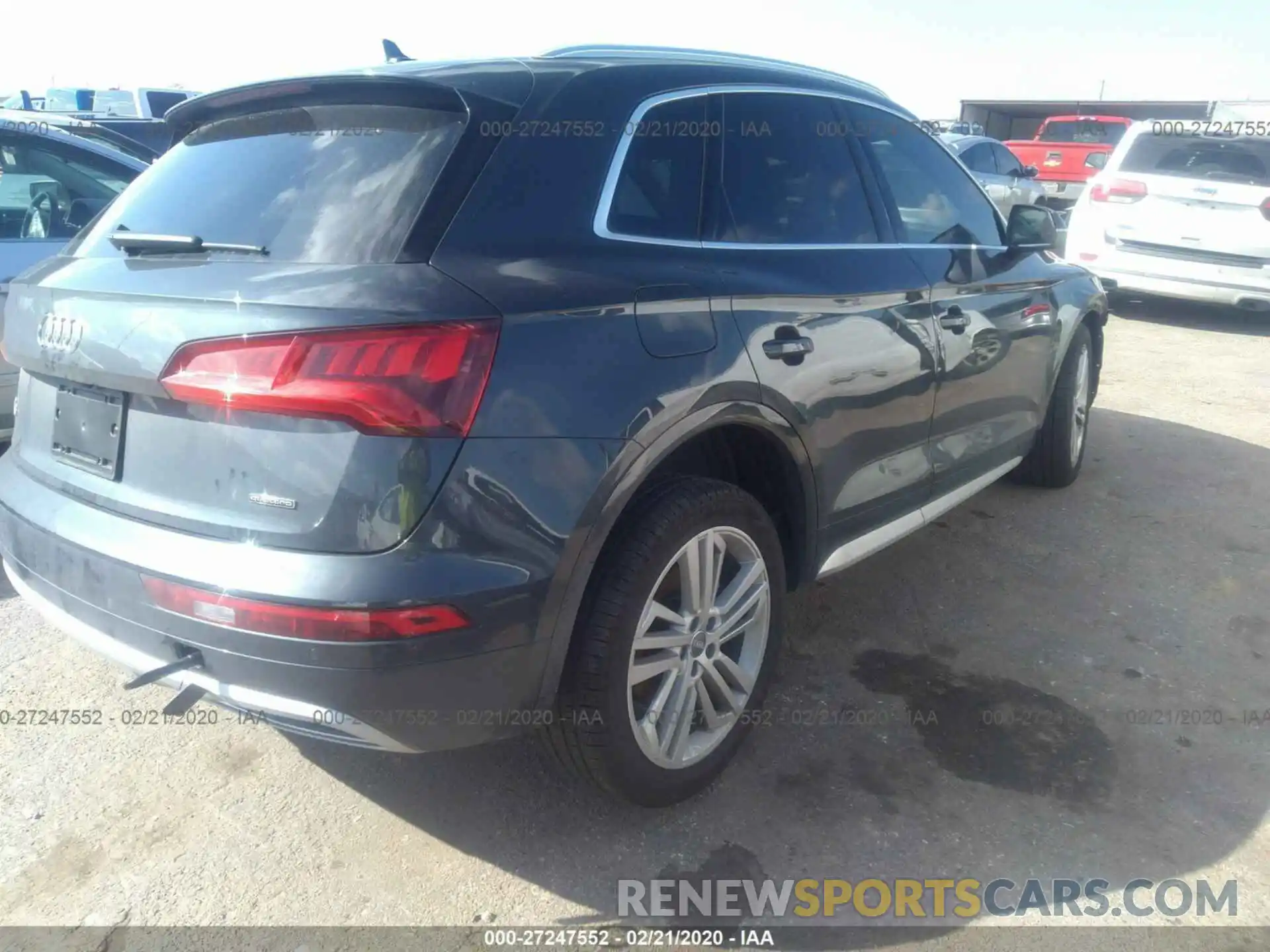 4 Фотография поврежденного автомобиля WA1BNAFY2K2079296 AUDI Q5 2019