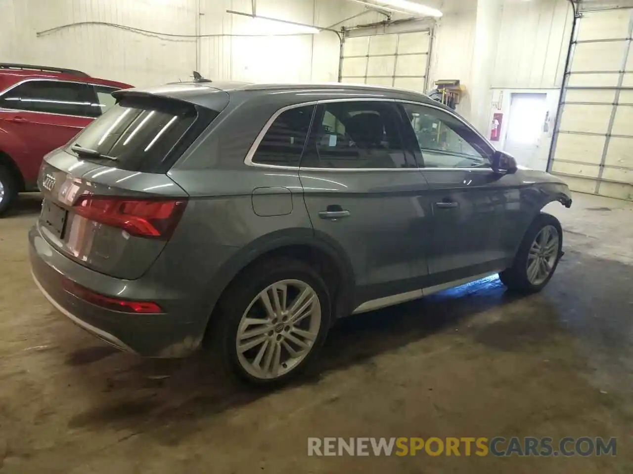 3 Фотография поврежденного автомобиля WA1BNAFY2K2110000 AUDI Q5 2019