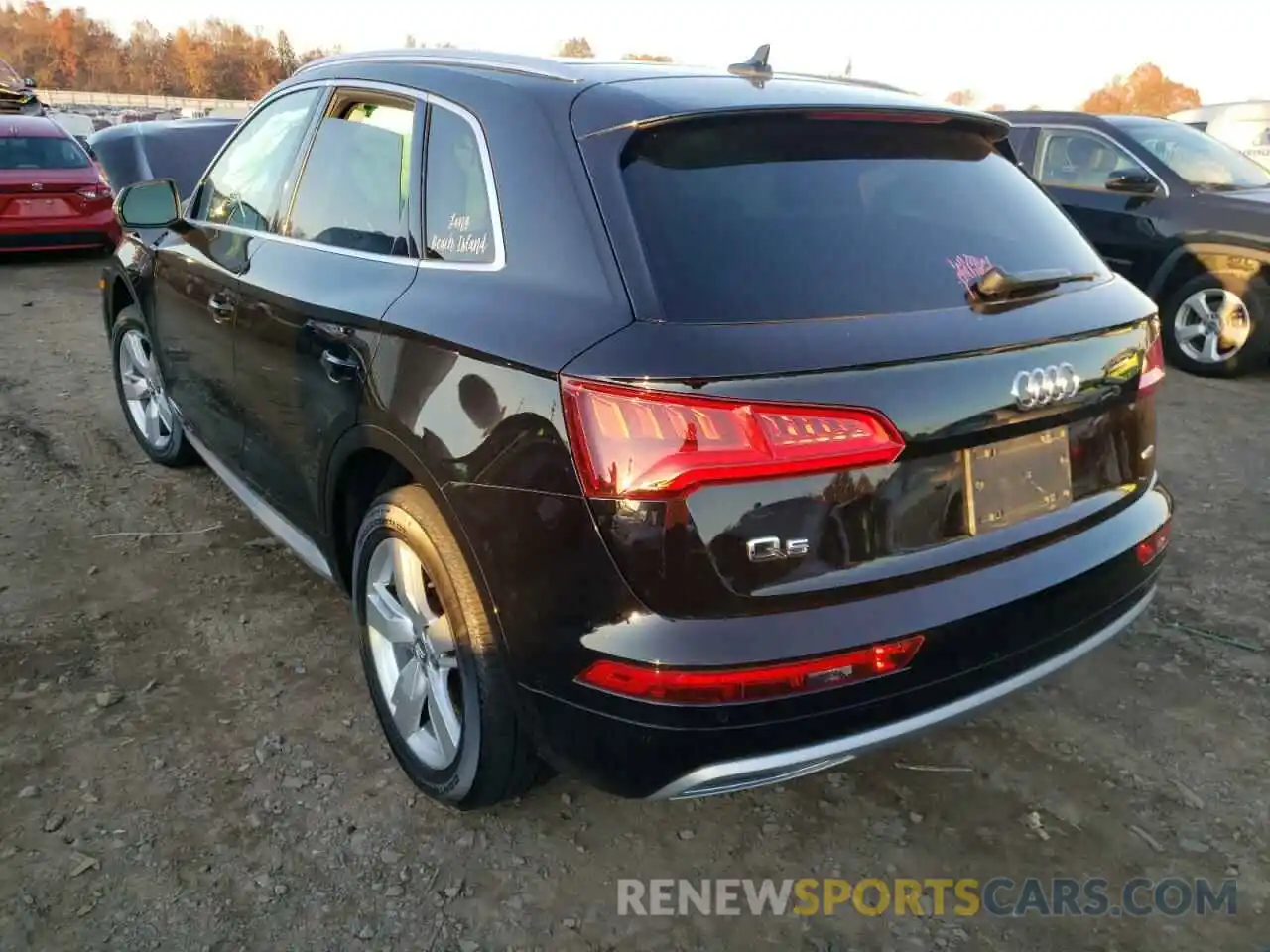 3 Фотография поврежденного автомобиля WA1BNAFY3K2024677 AUDI Q5 2019